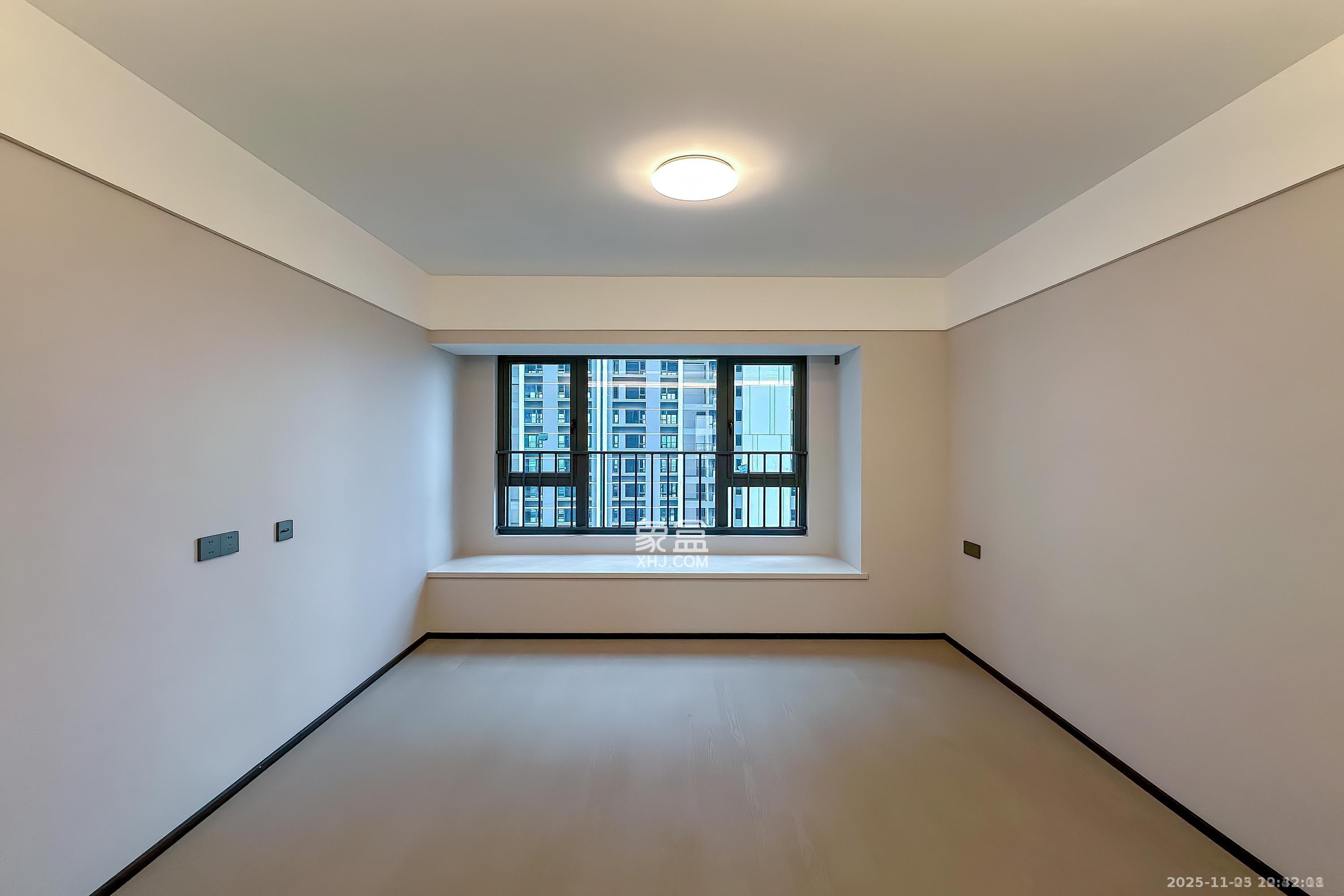 万科半岛国际  3室2厅2卫    4000.0元/月室内图