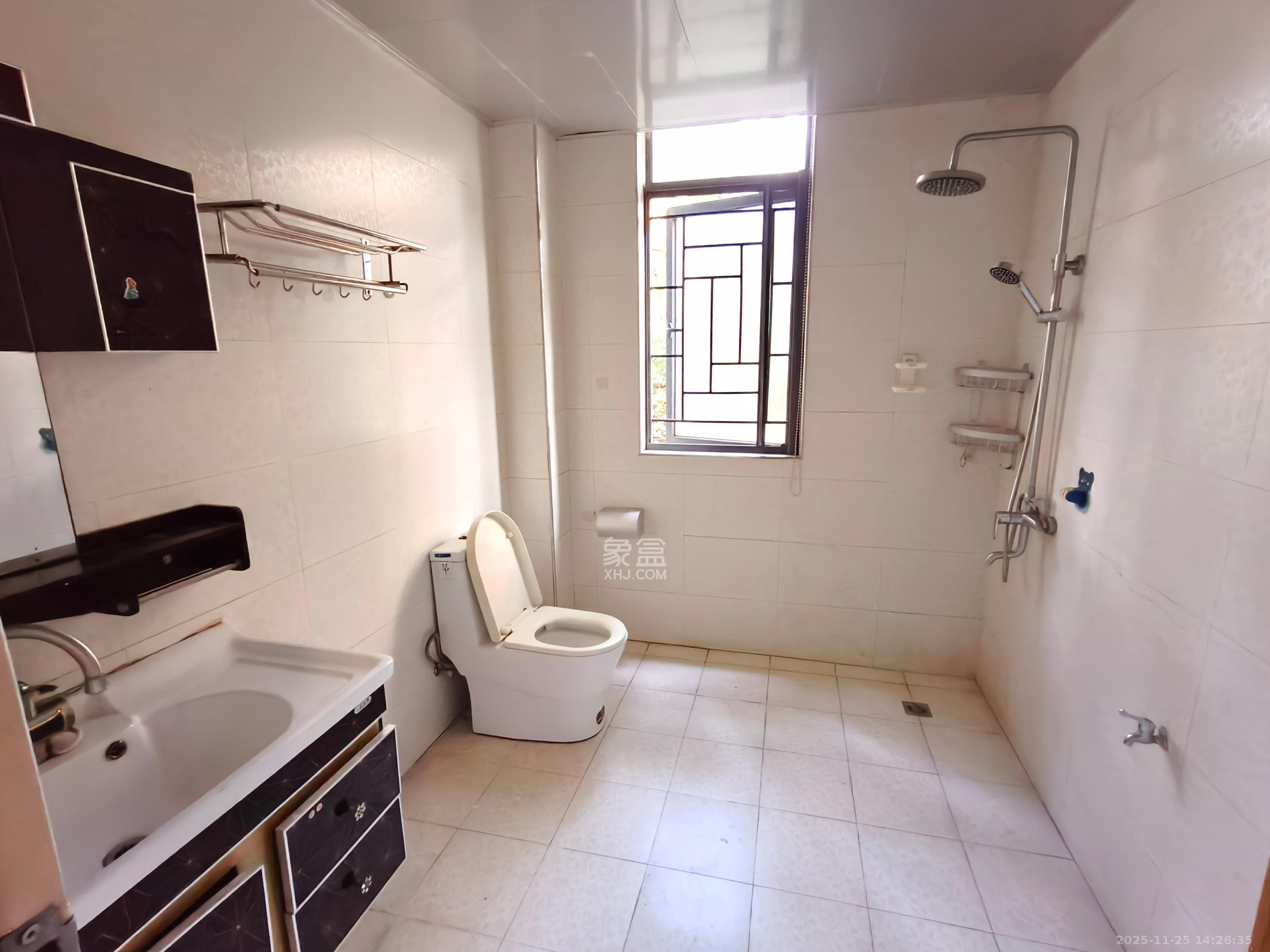 堤亚纳湾(深业沙河城) 4室2厅2卫 2800.0元/月 堤亚纳湾(深业沙河城) 4室2厅2卫 2800.0元/月室内图