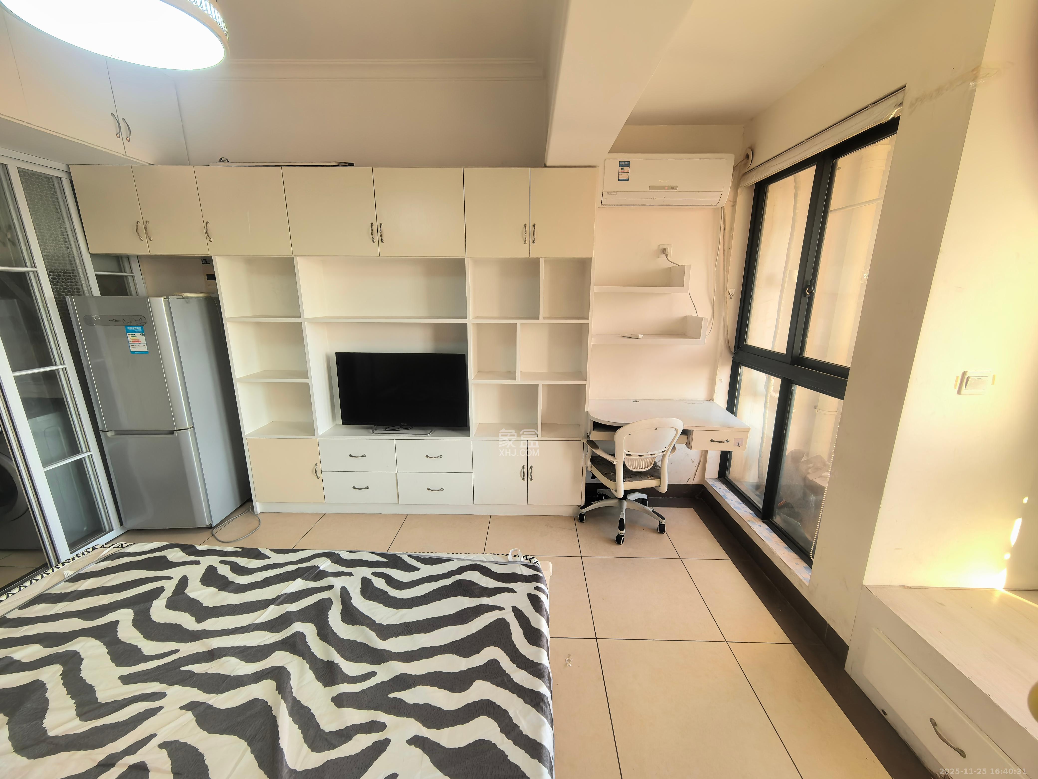 嘉汇公馆  1室1厅1卫    1400.0元/月室内图