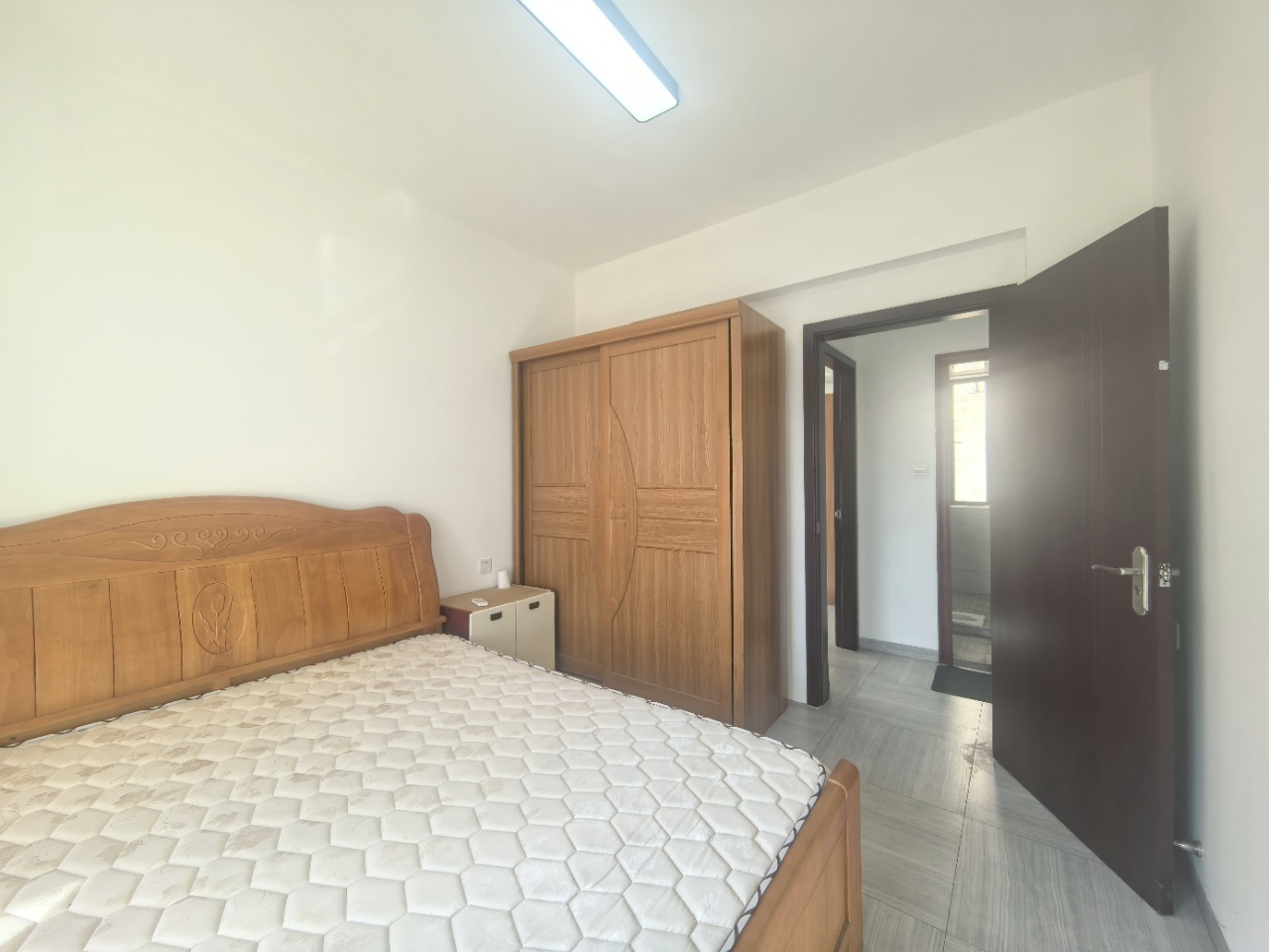 华府蓝湾  2室2厅1卫    1800.0元/月室内图