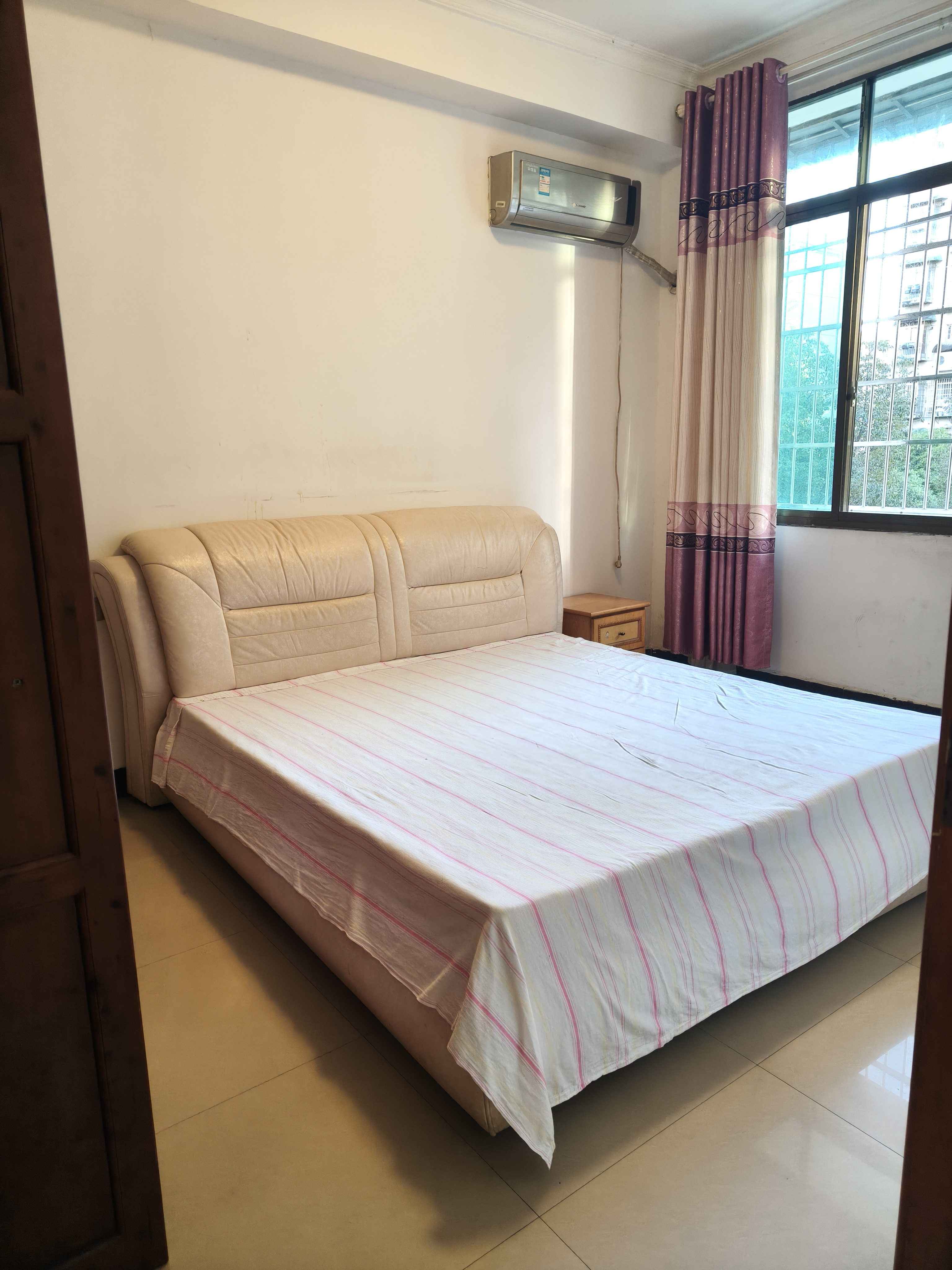 娄星区白塘路肉联厂 1室0厅0卫 32.8万 娄星区白塘路肉联厂 1室0厅0卫 32.8万卧室