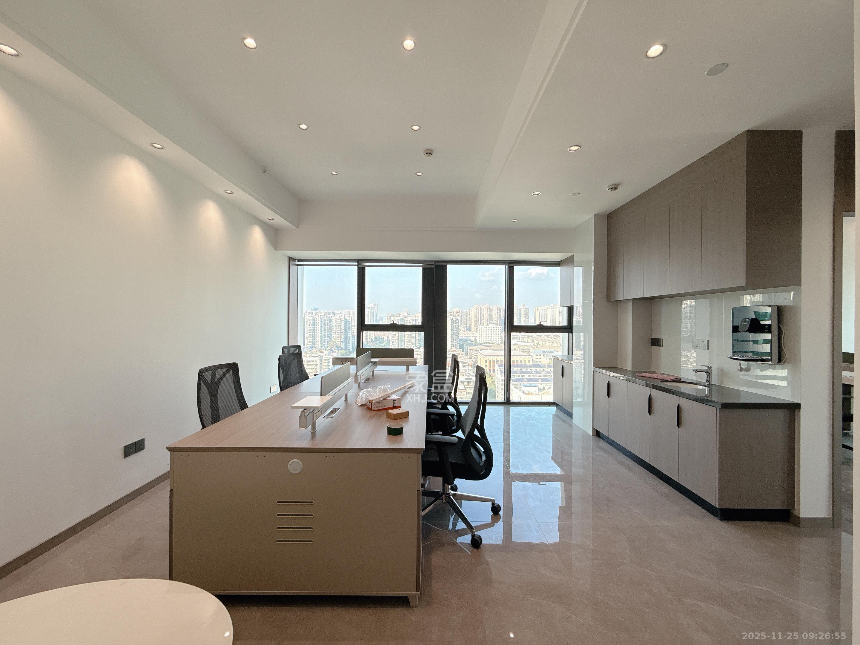 恒大珺悦府 2室1厅1卫 4600.0元/月 恒大珺悦府 2室1厅1卫 4600.0元/月室内图