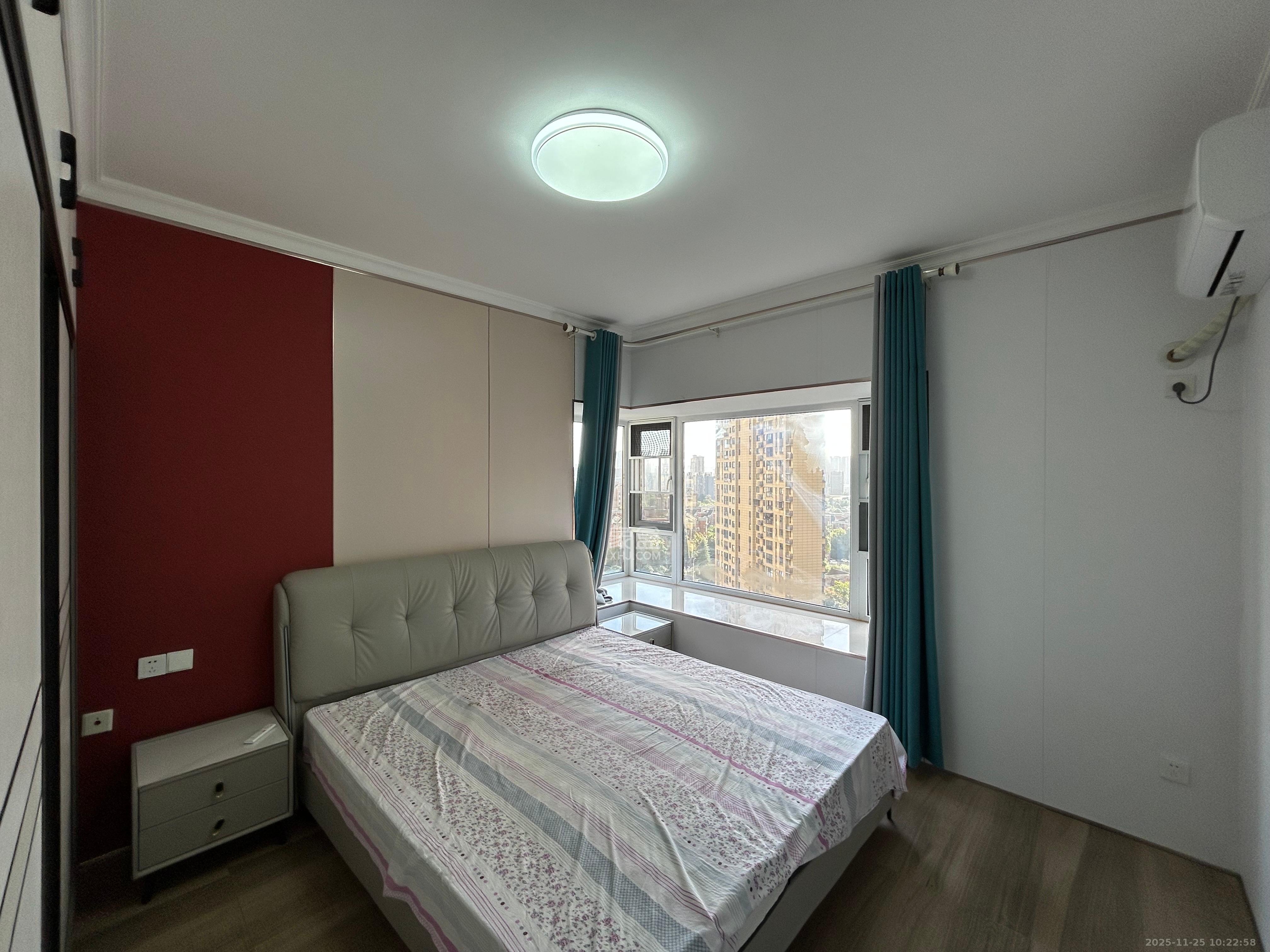 保利香槟国际  4室2厅2卫    3280.0元/月室内图