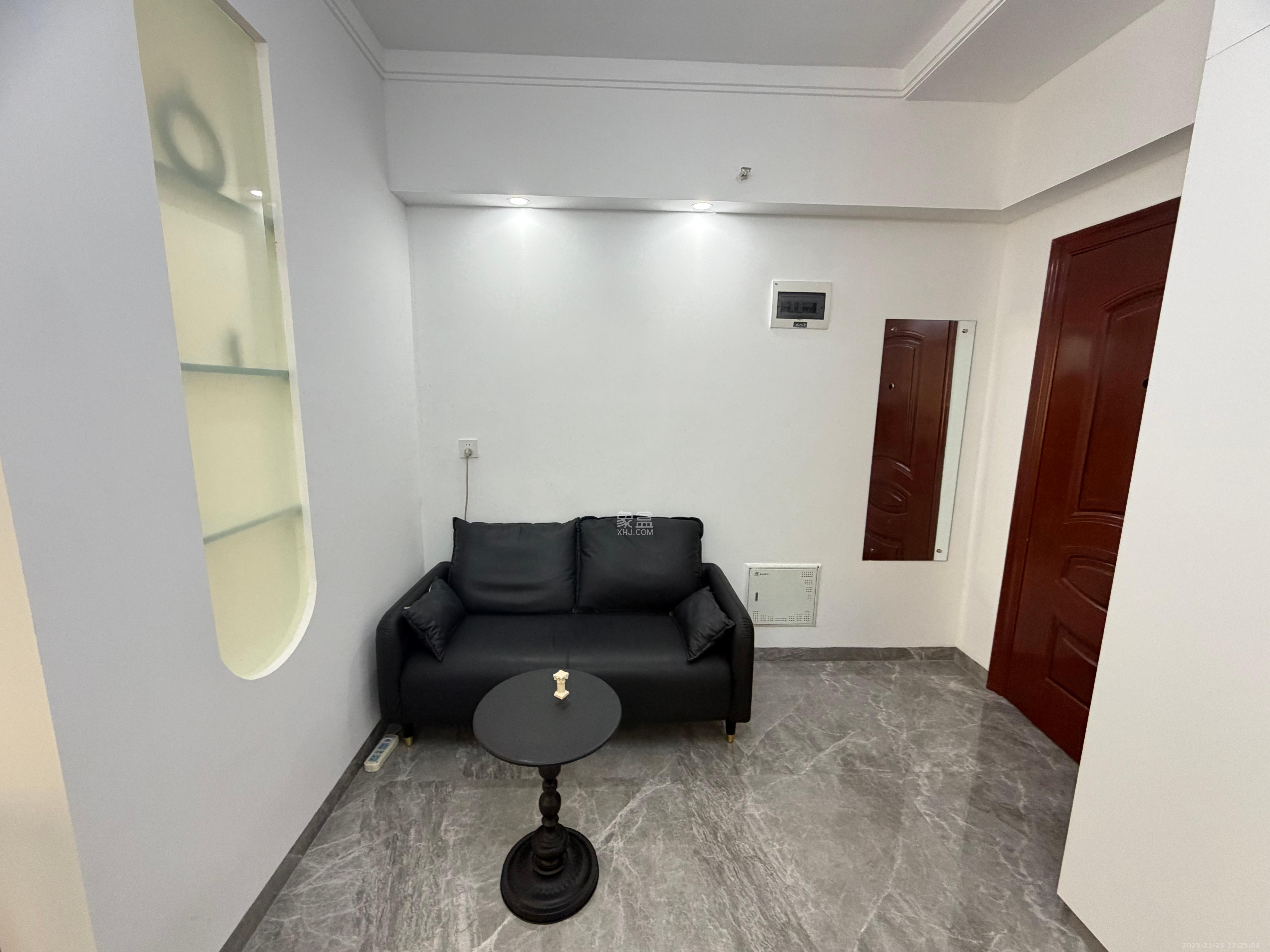 凯轩云顶  1室1厅1卫    1900.0元/月室内图1