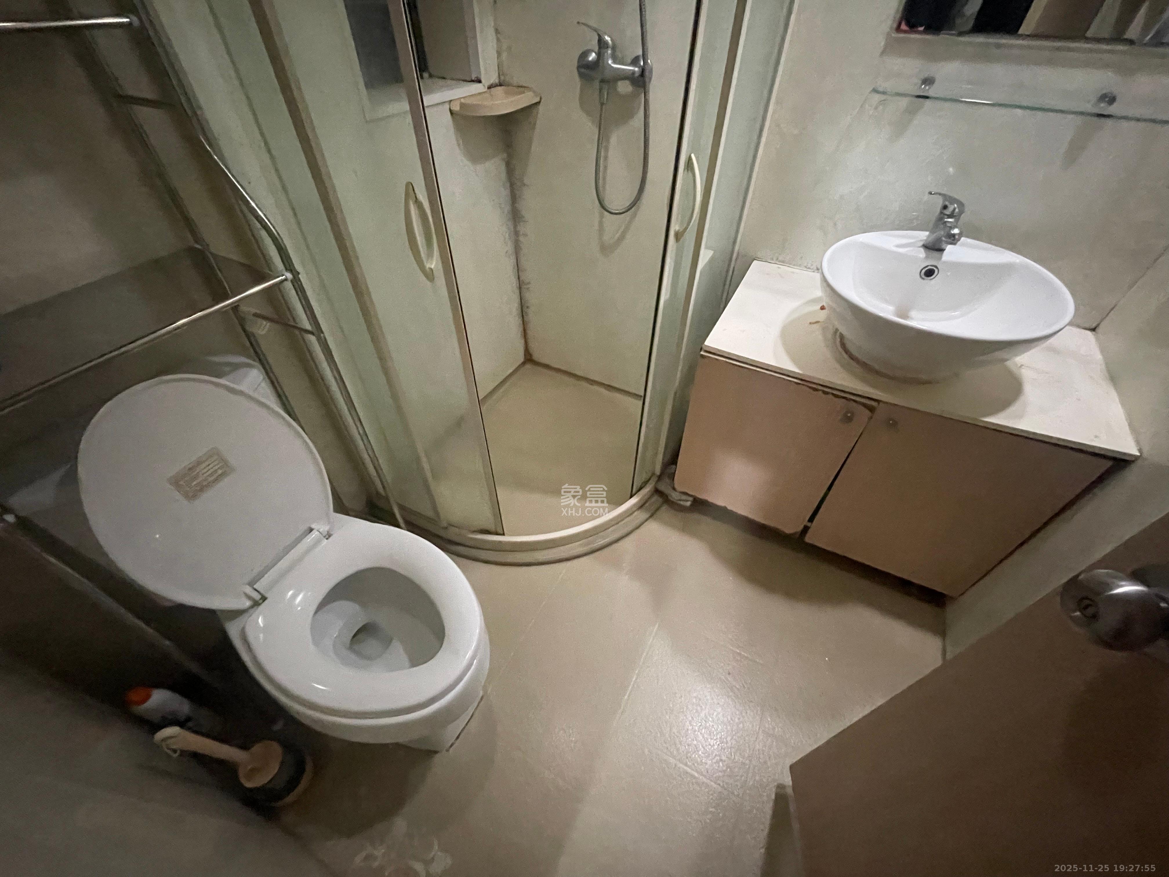 远大麓园 2室2厅1卫 2000.0元/月 远大麓园 2室2厅1卫 2000.0元/月室内图