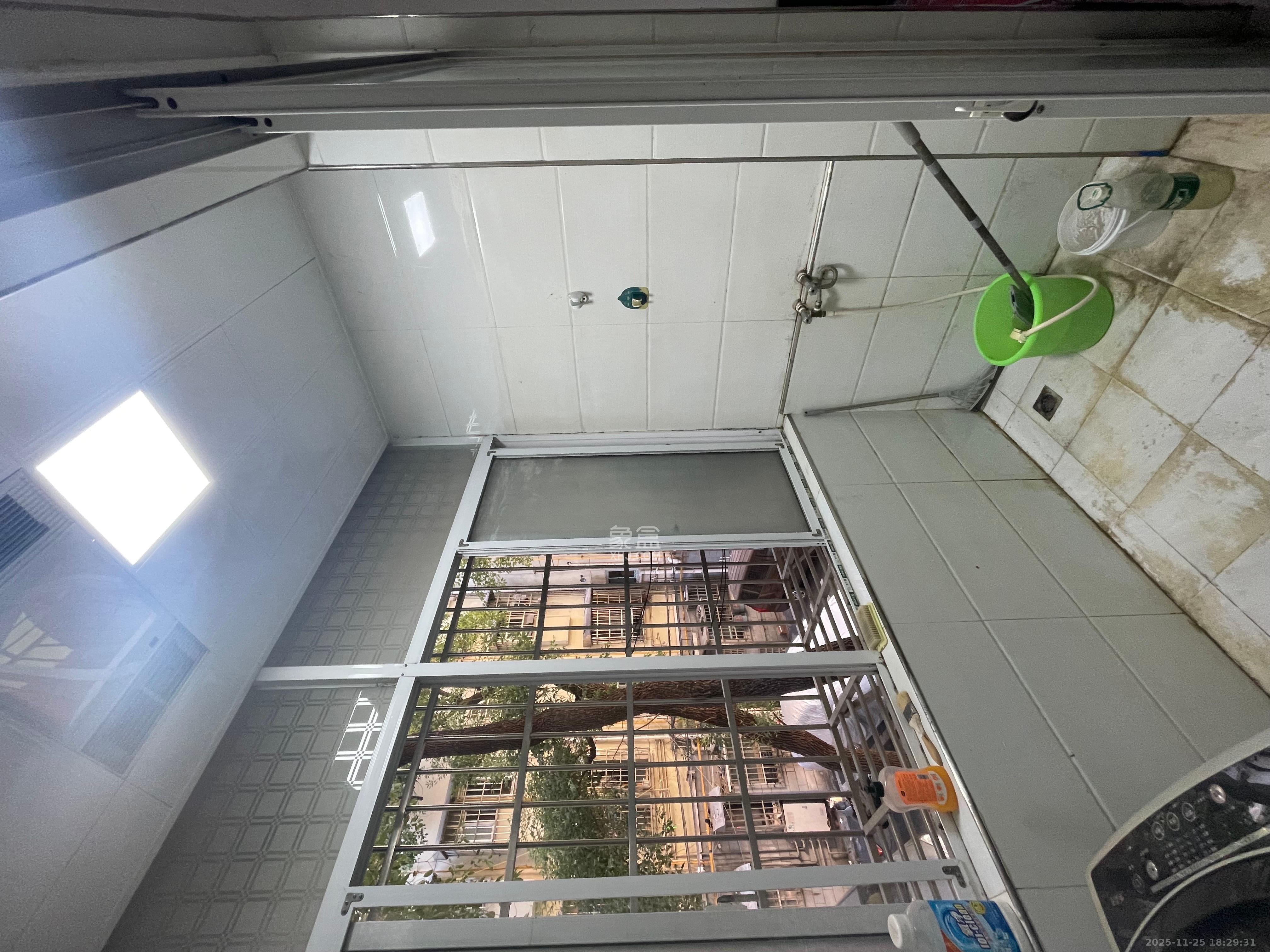 曾家湾小区  1室0厅0卫    1000.0元/月室内图