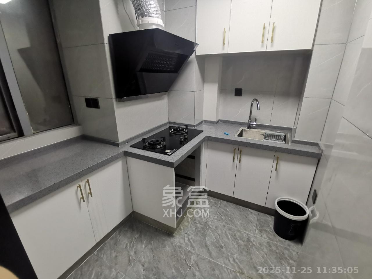 滨江君悦香邸 2室2厅1卫 2400.0元/月 滨江君悦香邸 2室2厅1卫 2400.0元/月室内图