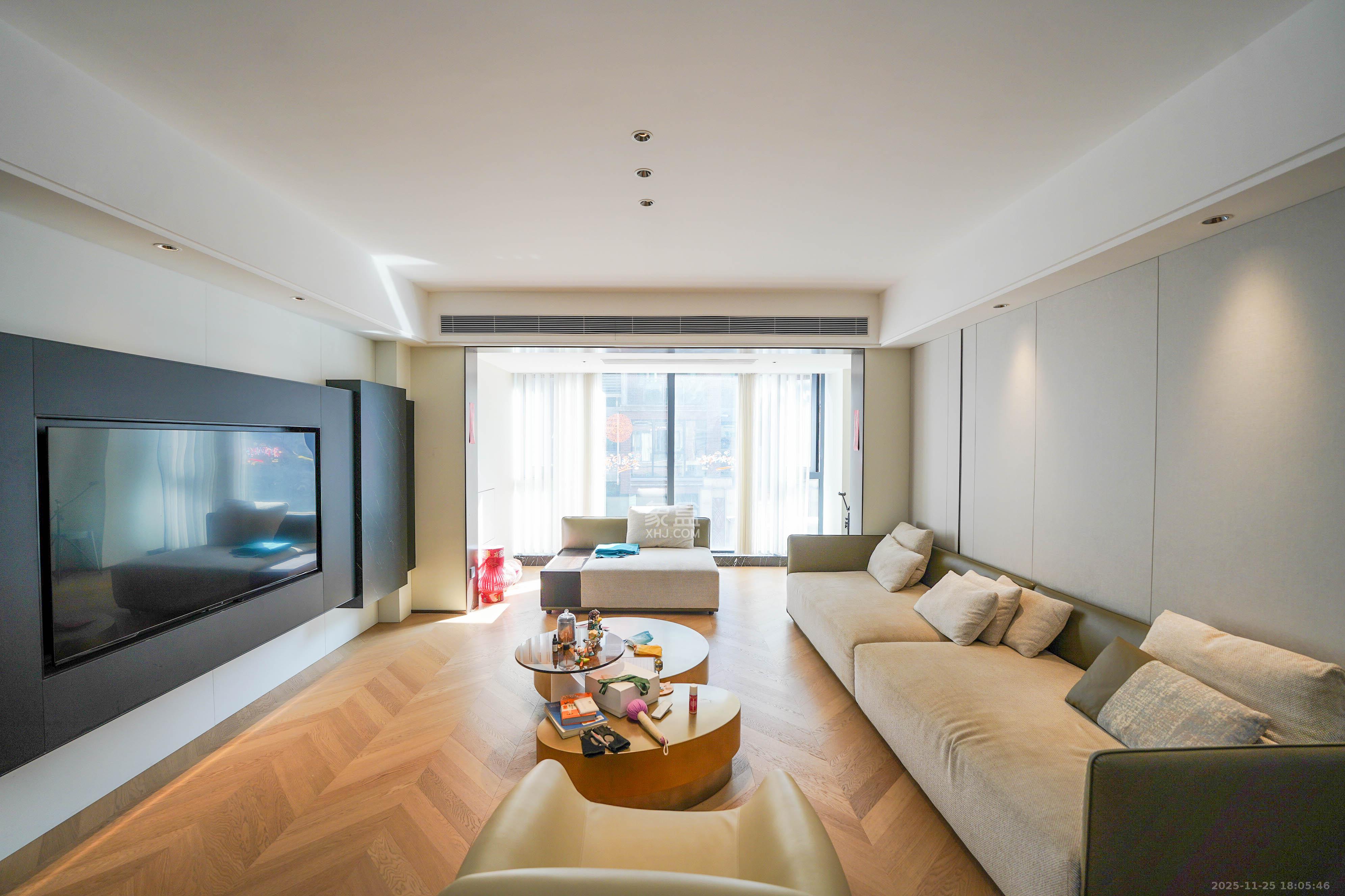 海伦堡爱ME城市  3室3厅2卫    350.0万