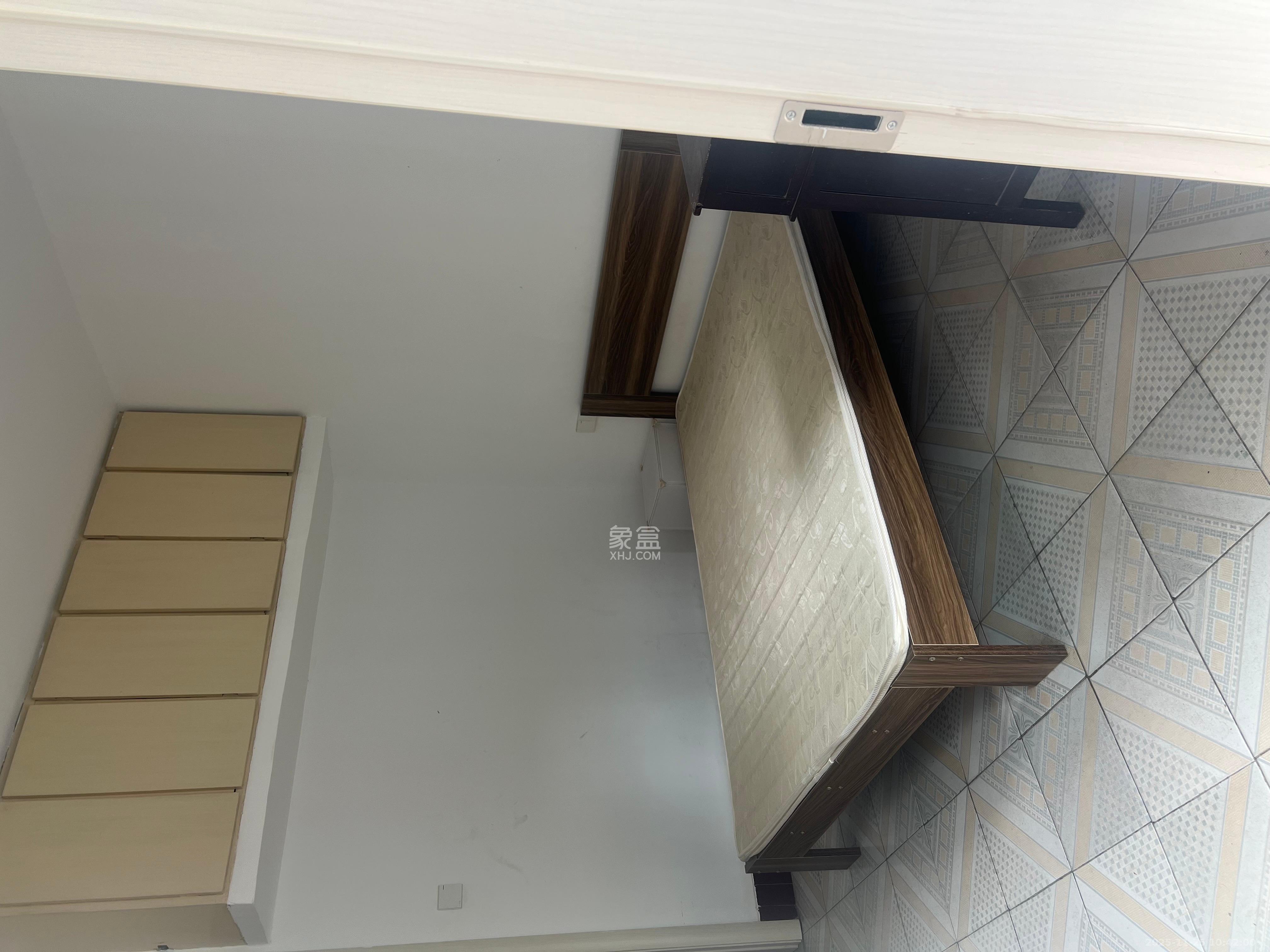 茶园坡社区(原王家冲社区) 2室1厅1卫 1400.0元/月 茶园坡社区(原王家冲社区) 2室1厅1卫 1400.0元/月室内图