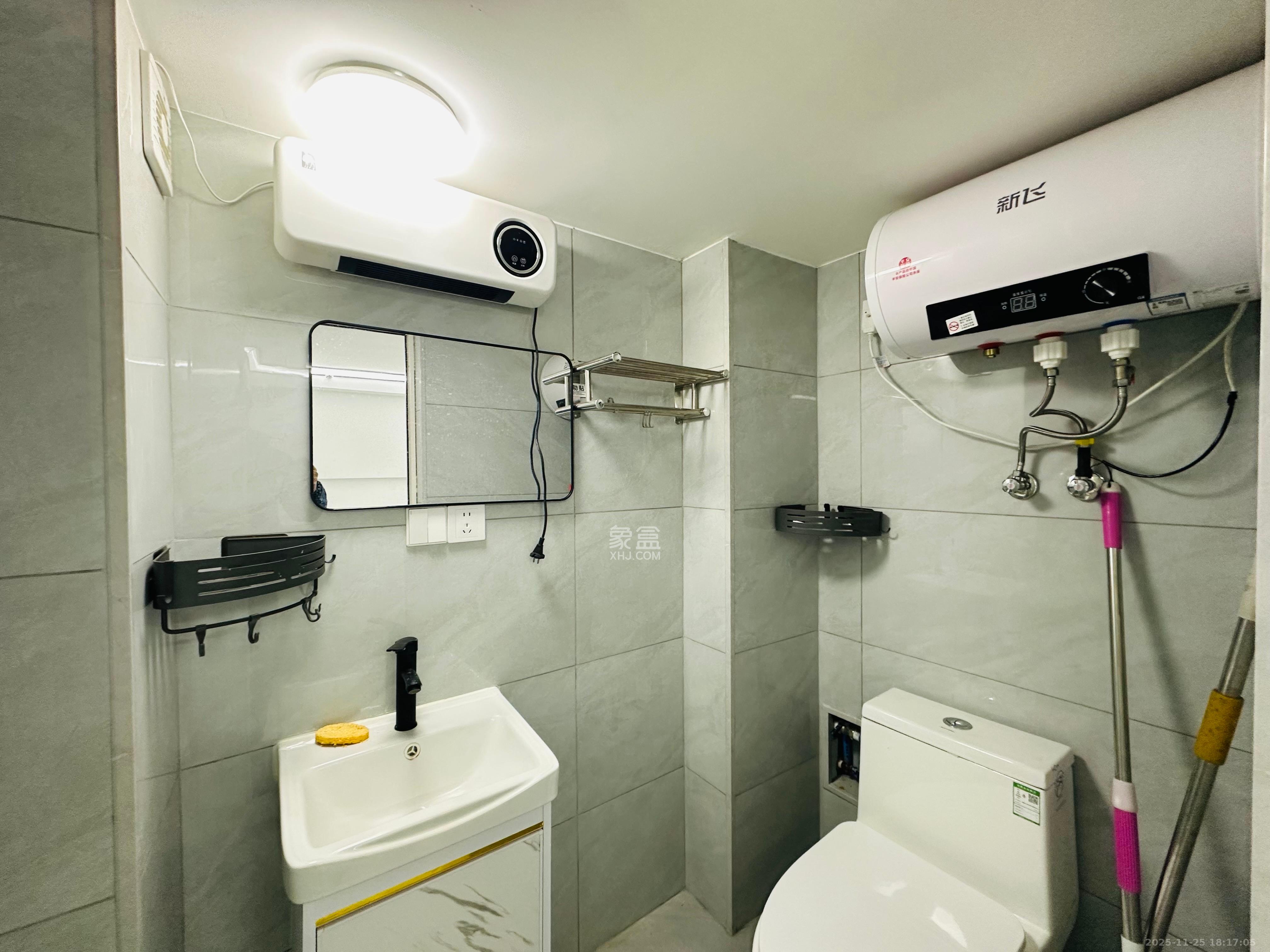 金茂建发泊悦 1室1厅1卫 1350.0元/月 金茂建发泊悦 1室1厅1卫 1350.0元/月室内图