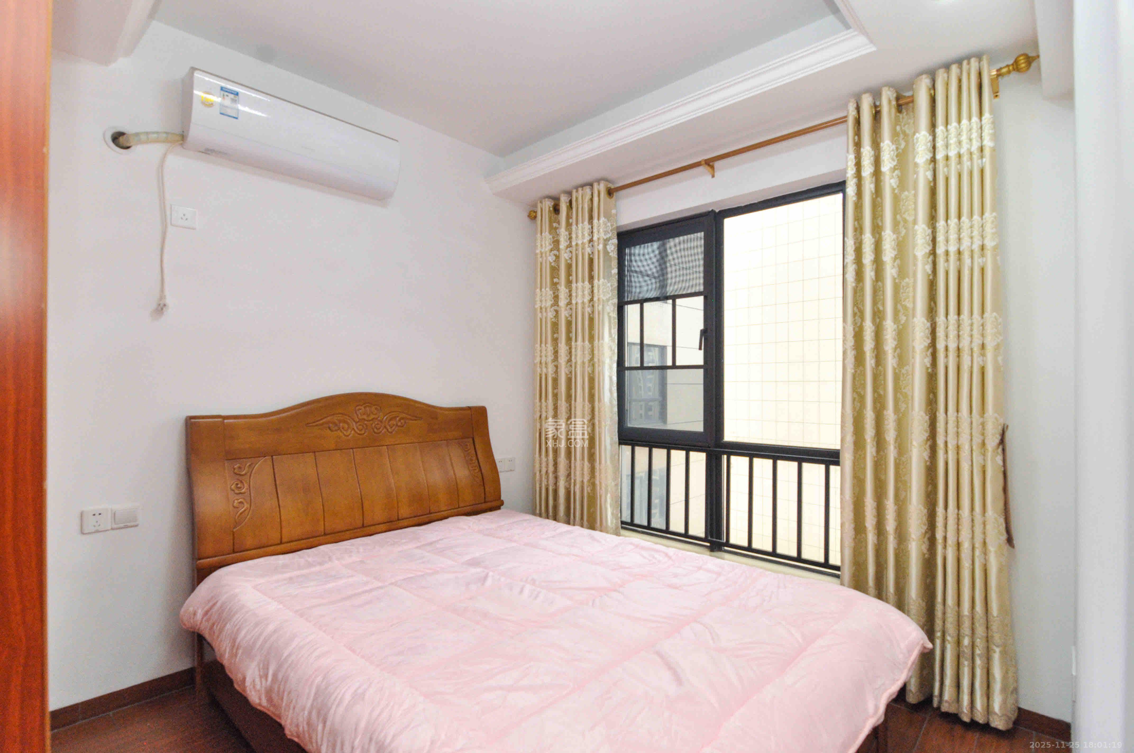 达美D6区  3室2厅1卫    3300.0元/月室内图