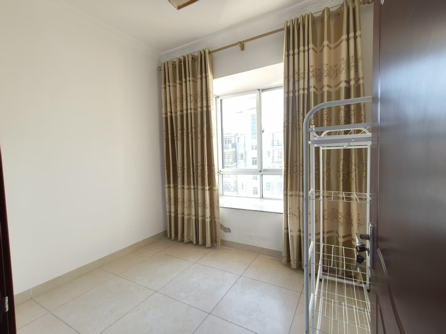 宝源花园  3室2厅1卫    126.0万室内图