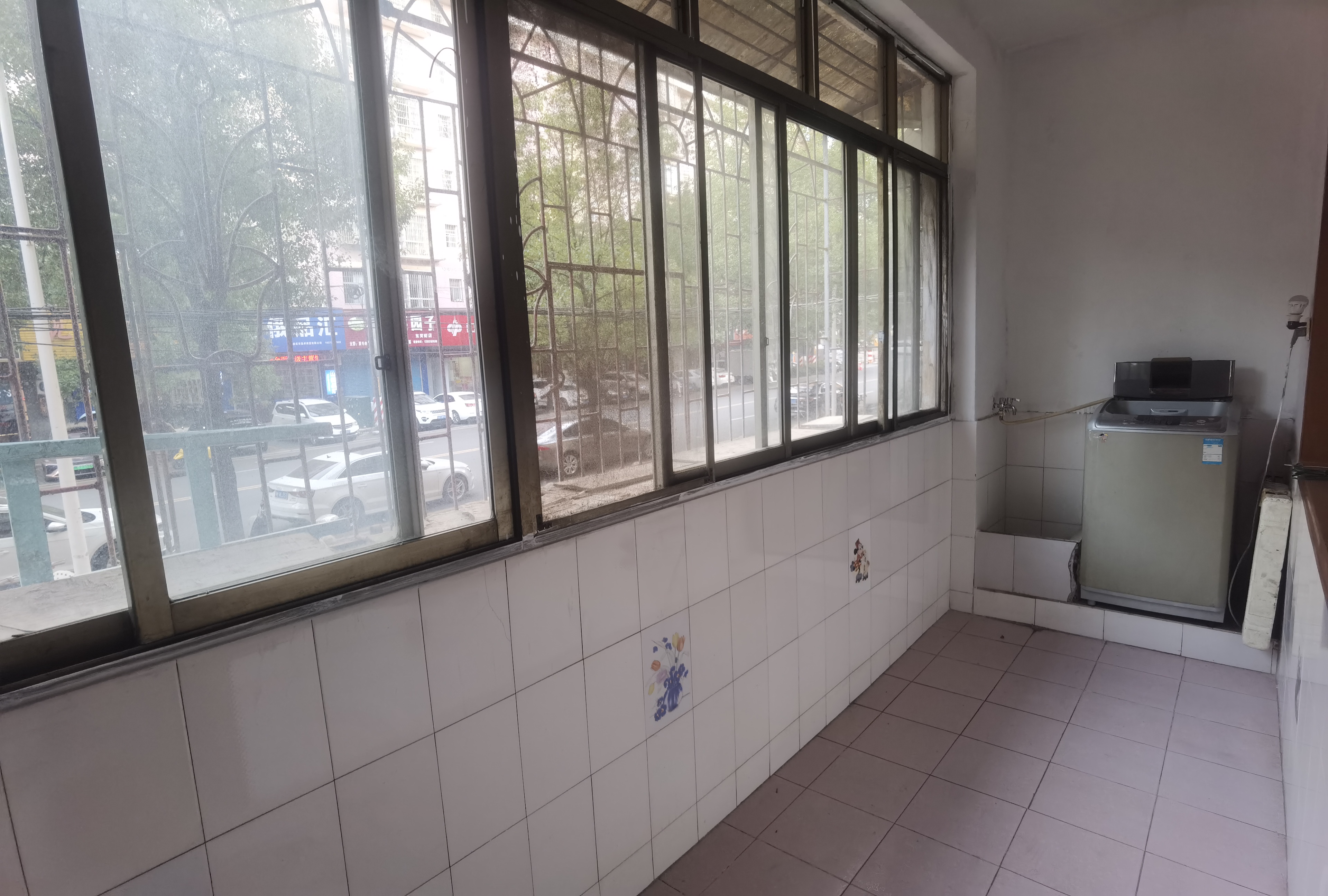 娄底技师学院家属院 3室2厅2卫 1200.0元/月 娄底技师学院家属院 3室2厅2卫 1200.0元/月室内图