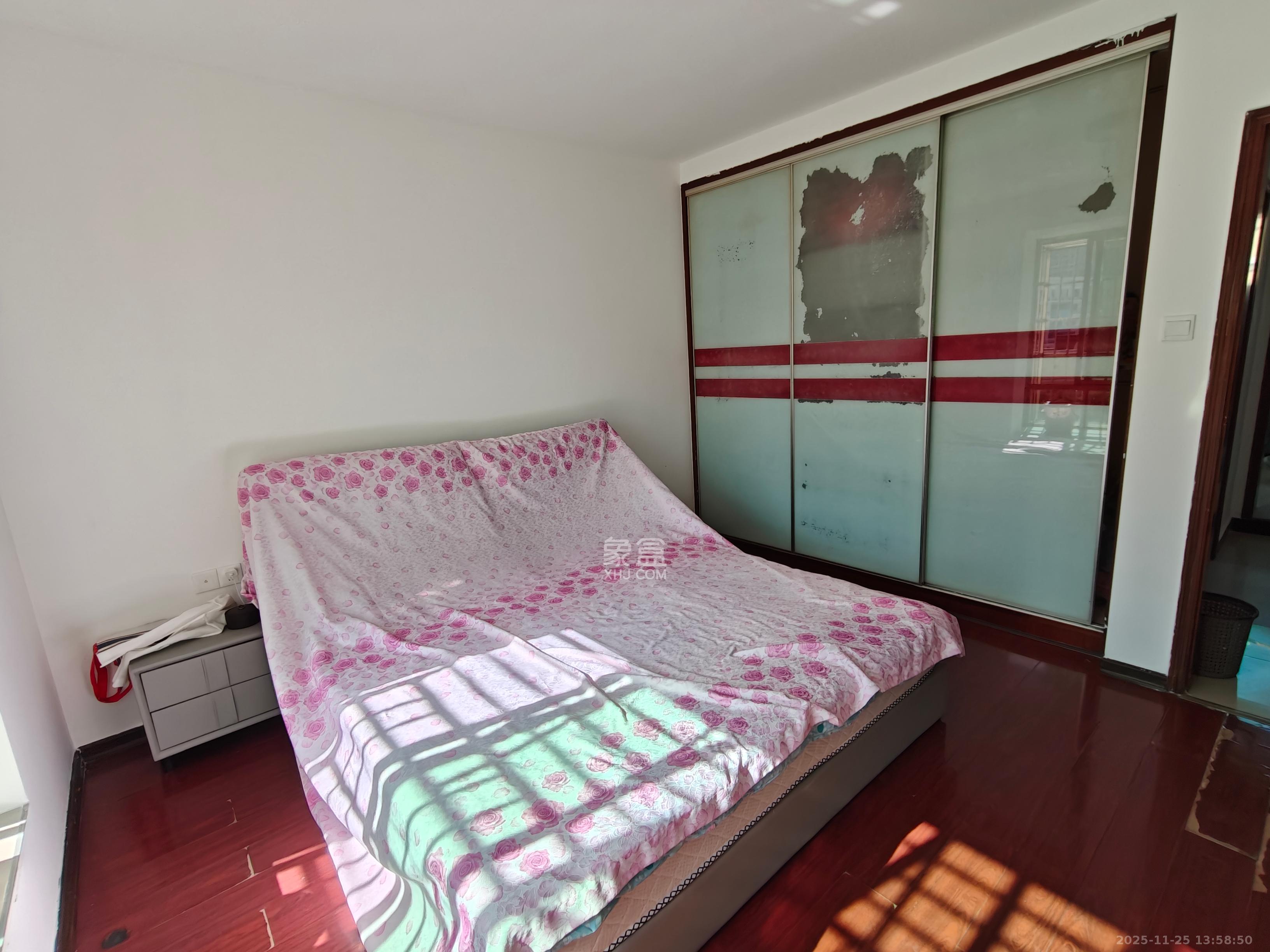 仁和家园  3室2厅2卫    1600.0元/月室内图