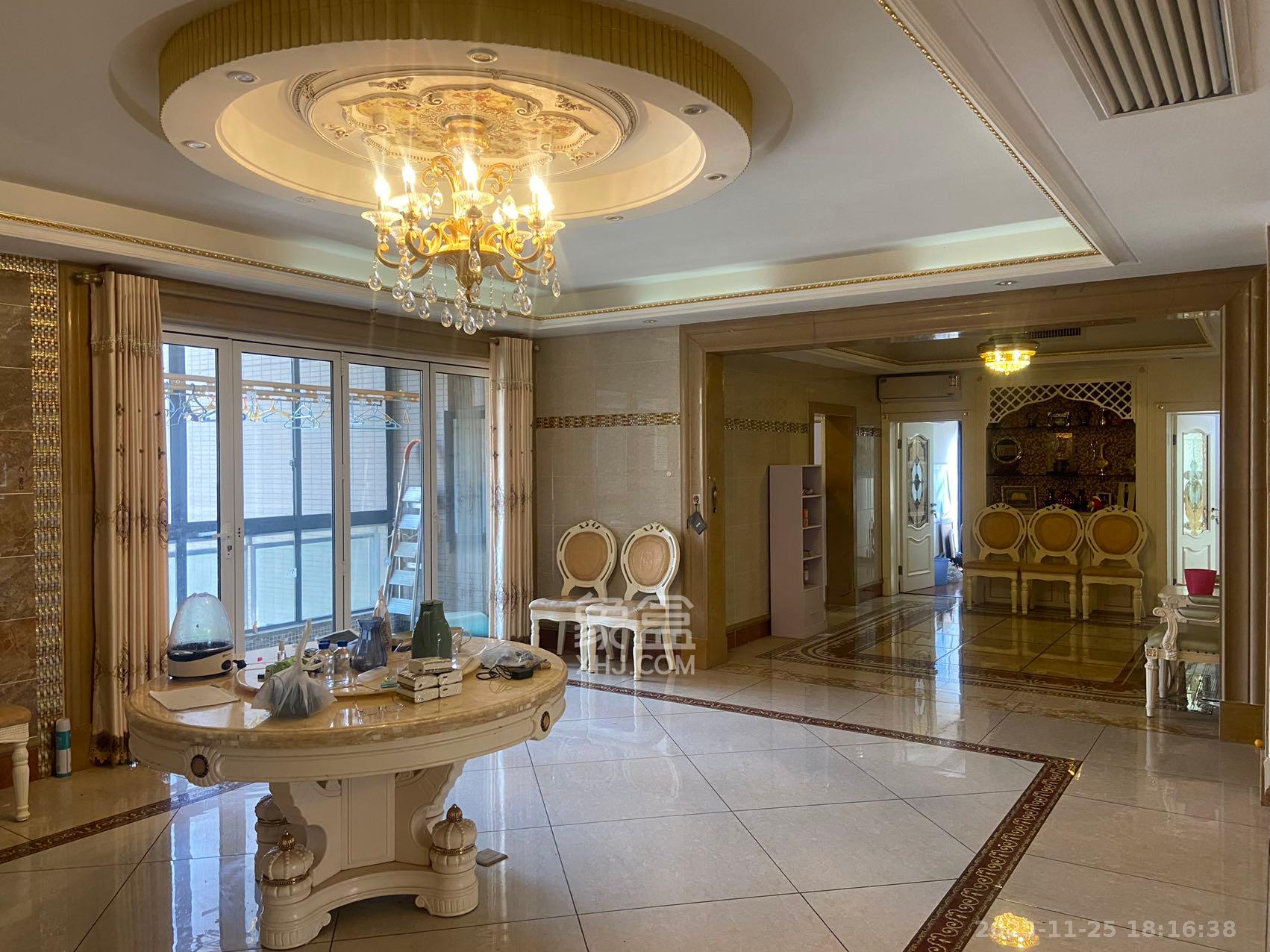 藏珑湖上国际花园  5室2厅3卫    10000.0元/月室内图