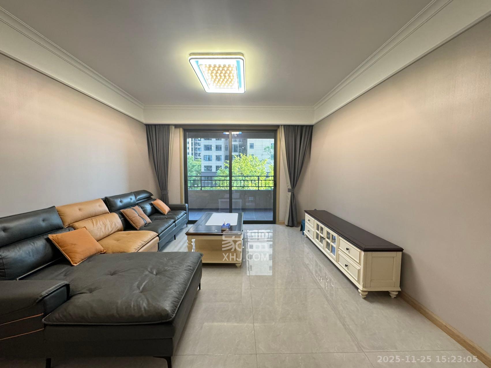 运达锦绣广场  3室2厅2卫    3500.0元/月室内图1