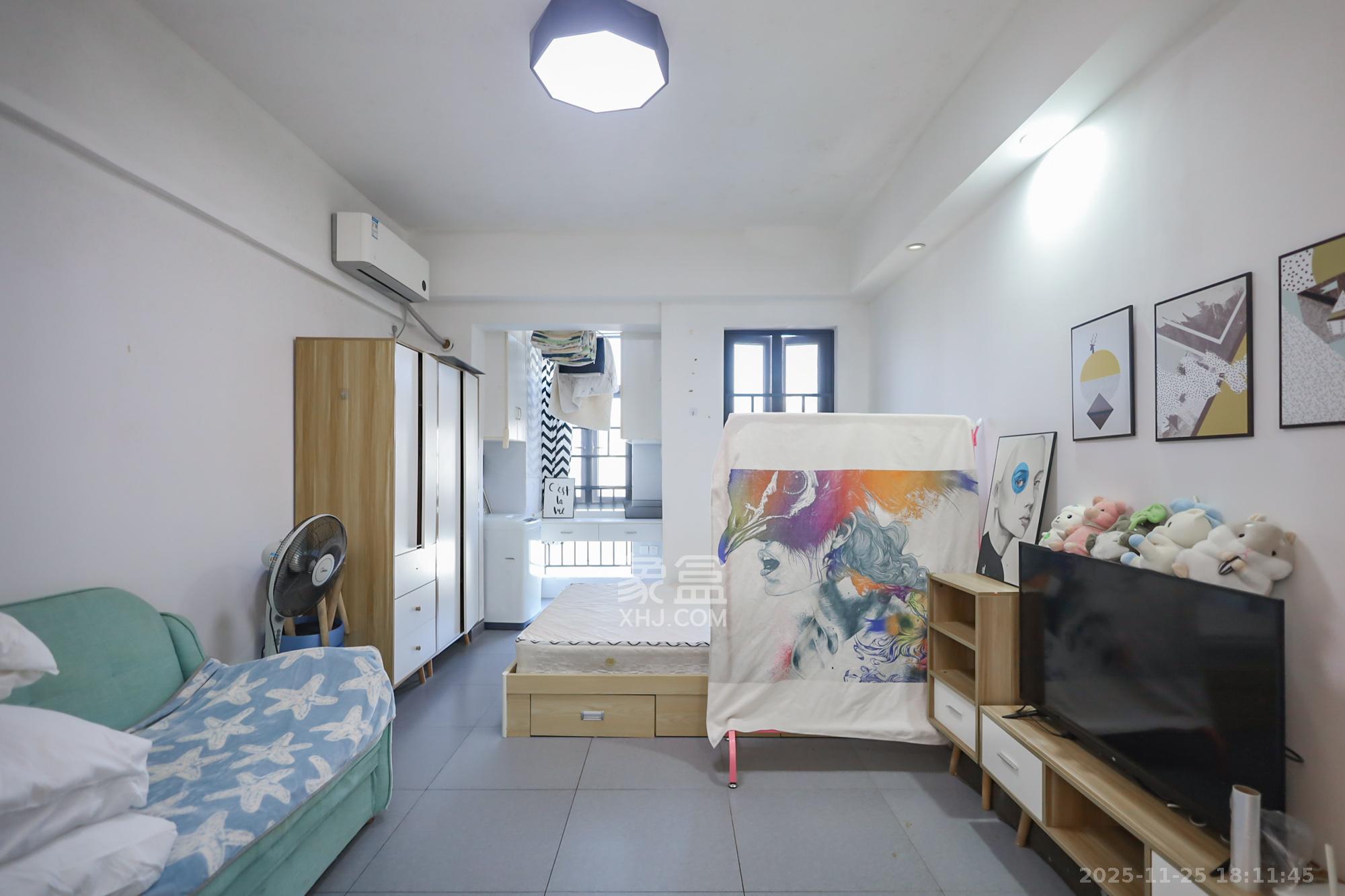 蓝光雍锦阁  1室1厅1卫    35.0万