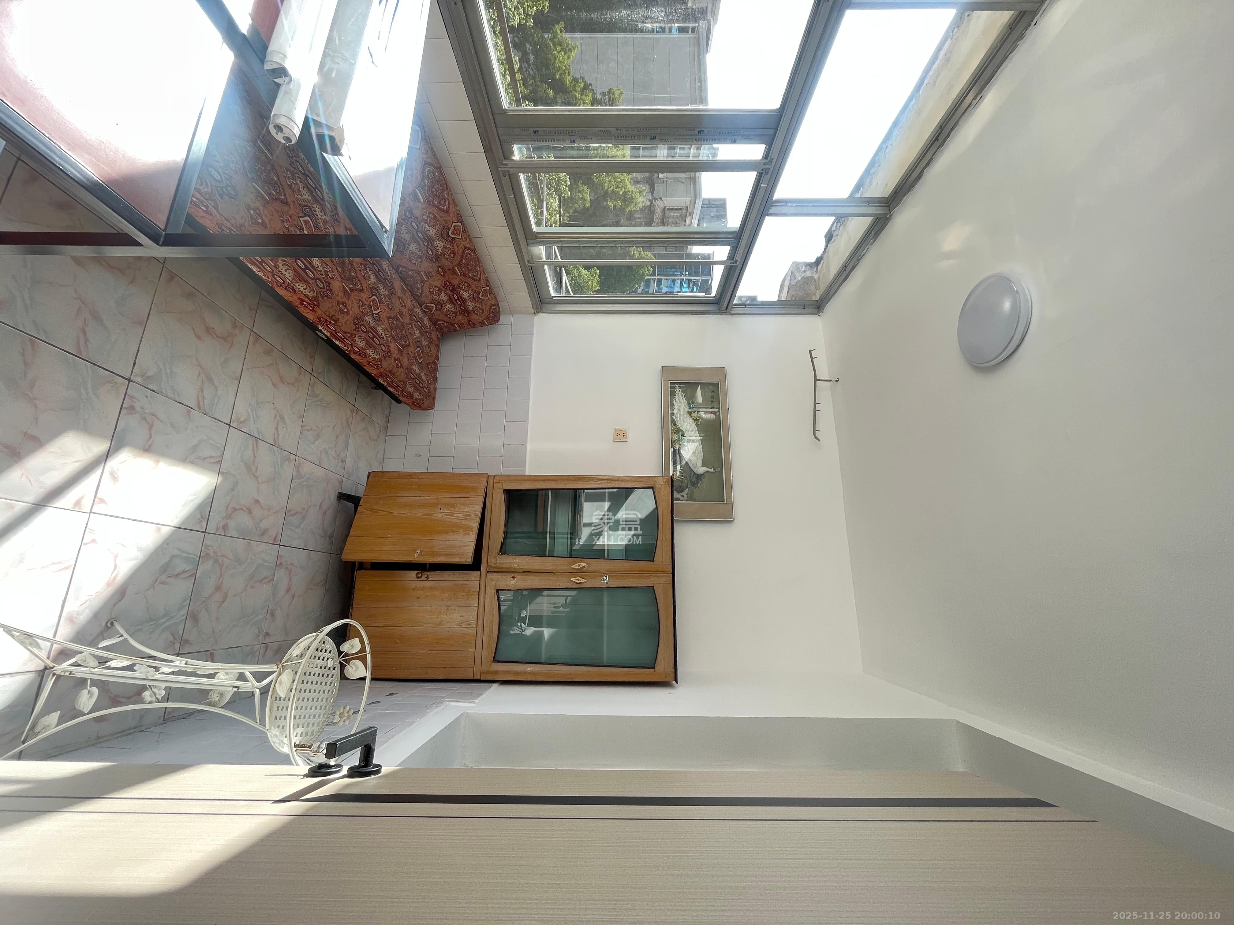 雅礼中学宿舍楼 2室2厅1卫 3000.0元/月 雅礼中学宿舍楼 2室2厅1卫 3000.0元/月室内图