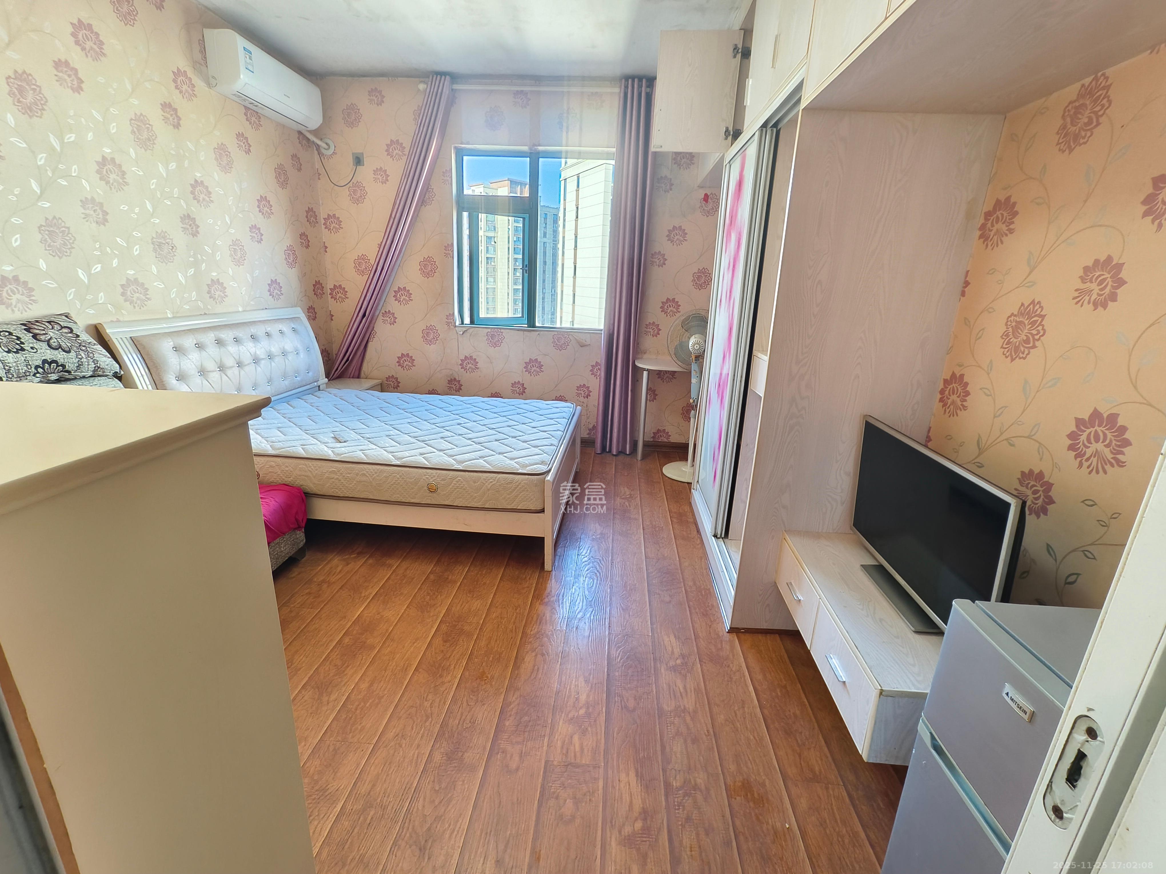 克拉美丽山庄(晟领国际) 1室1厅1卫 900.0元/月 克拉美丽山庄(晟领国际) 1室1厅1卫 900.0元/月室内图