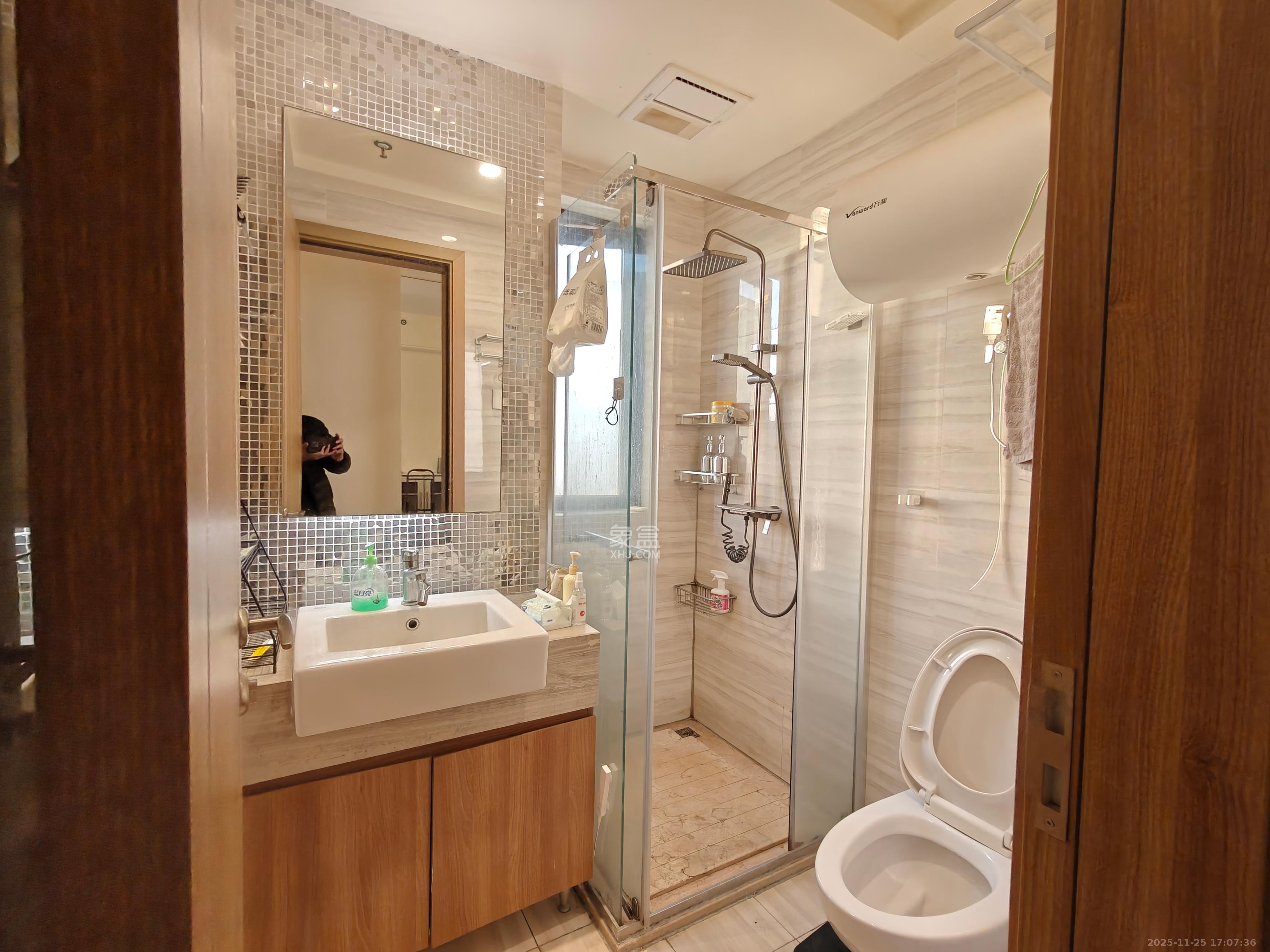 恒大国际广场 2室2厅1卫 2300.0元/月 恒大国际广场 2室2厅1卫 2300.0元/月室内图