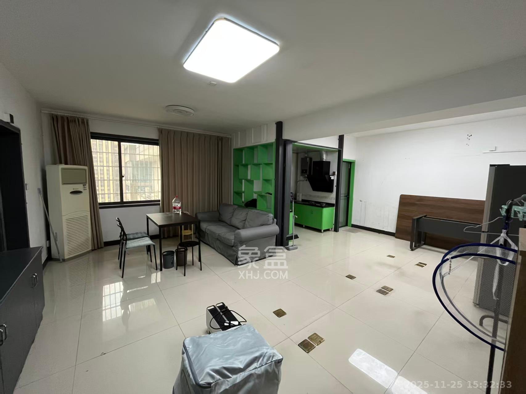 芙蓉蓉苑 1室1厅1卫 2000.0元/月 芙蓉蓉苑 1室1厅1卫 2000.0元/月室内图