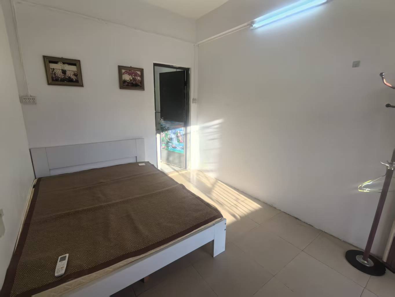 海湾公司宿舍 1室0厅1卫 600.0元/月 海湾公司宿舍 1室0厅1卫 600.0元/月室内图