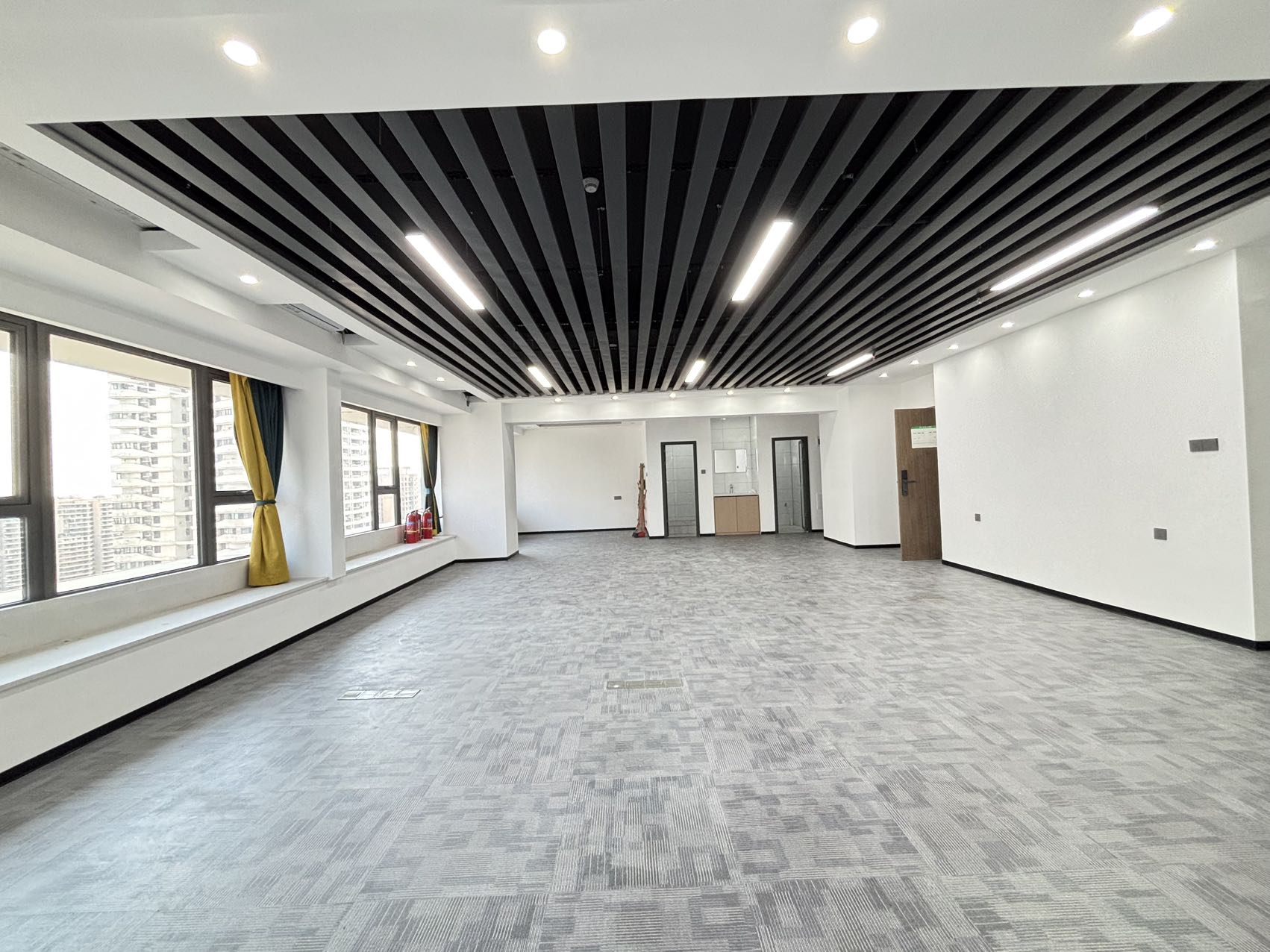 绿地海长流六期（绿地新海岸）   194.0㎡      12000.0元/月室内图