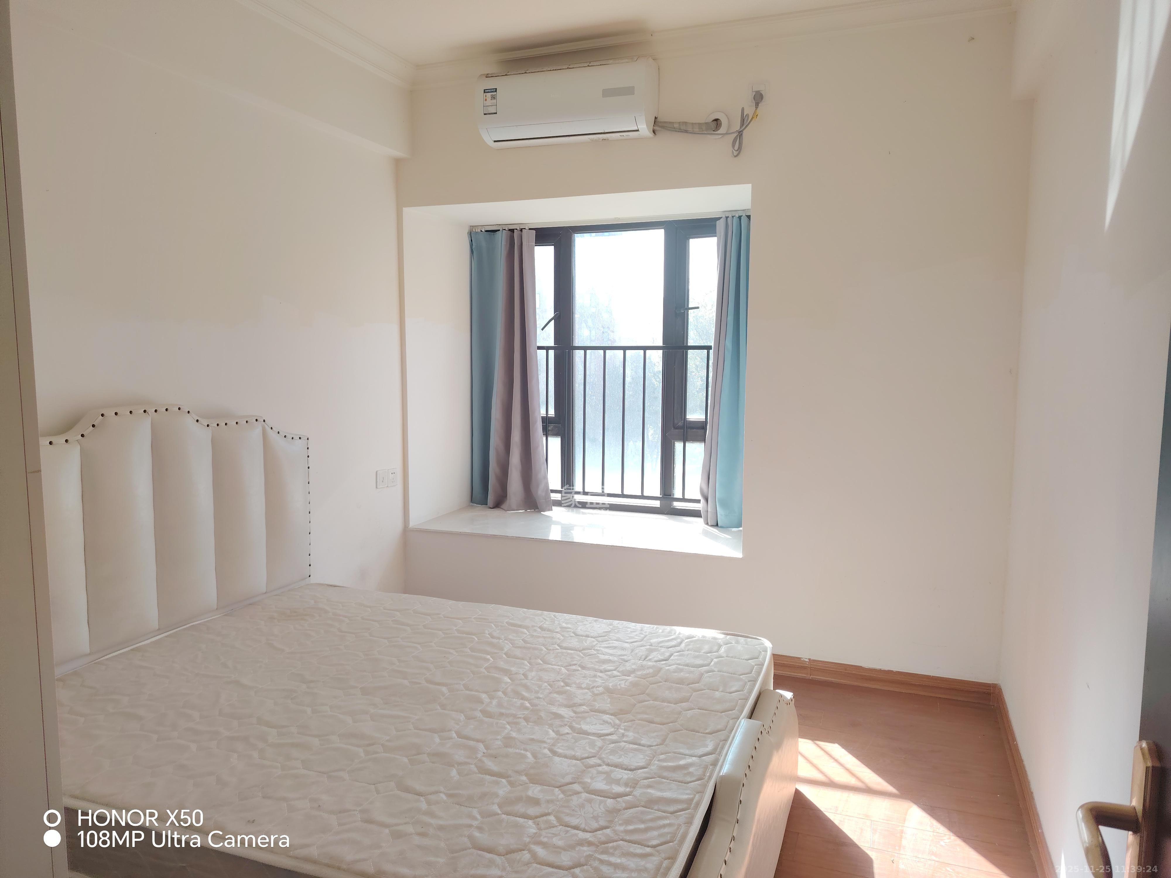 碧桂园荟隽棠 4室2厅2卫 2400.0元/月 碧桂园荟隽棠 4室2厅2卫 2400.0元/月室内图