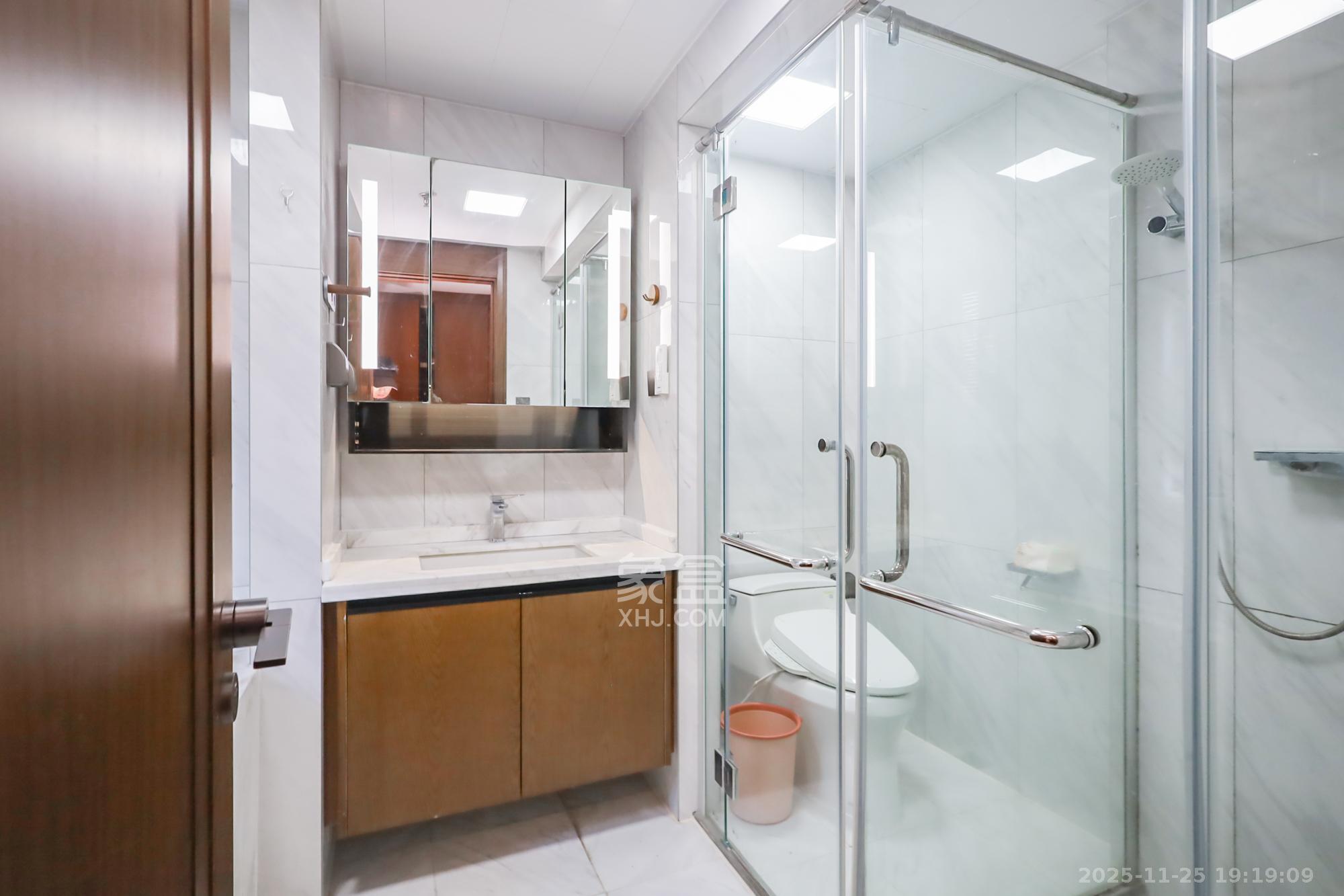 万科里金域国际 4室2厅2卫 318.0万 万科里金域国际 4室2厅2卫 318.0万卫生间