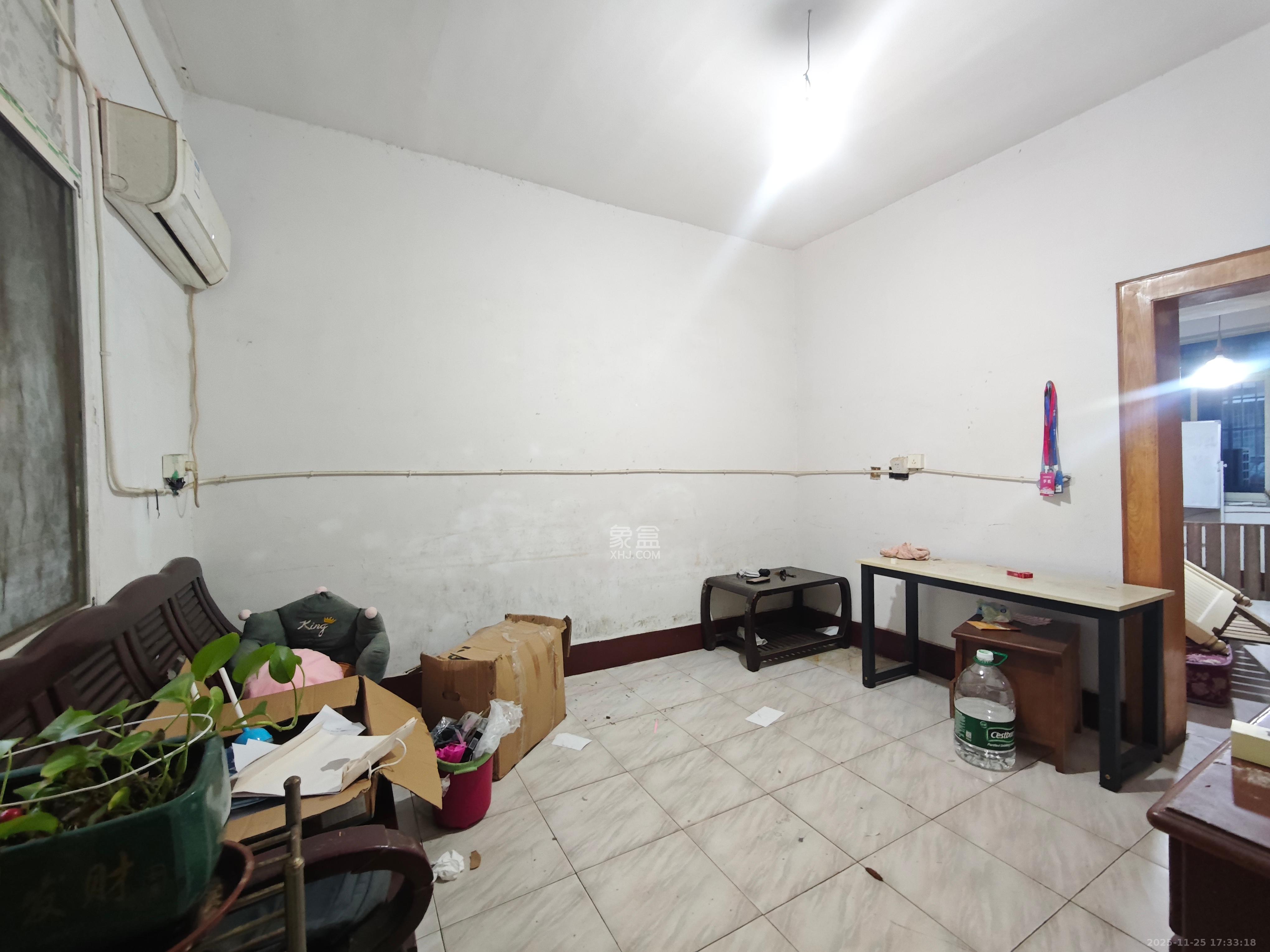 稻谷仓散盘  1室1厅1卫    1400.0元/月室内图