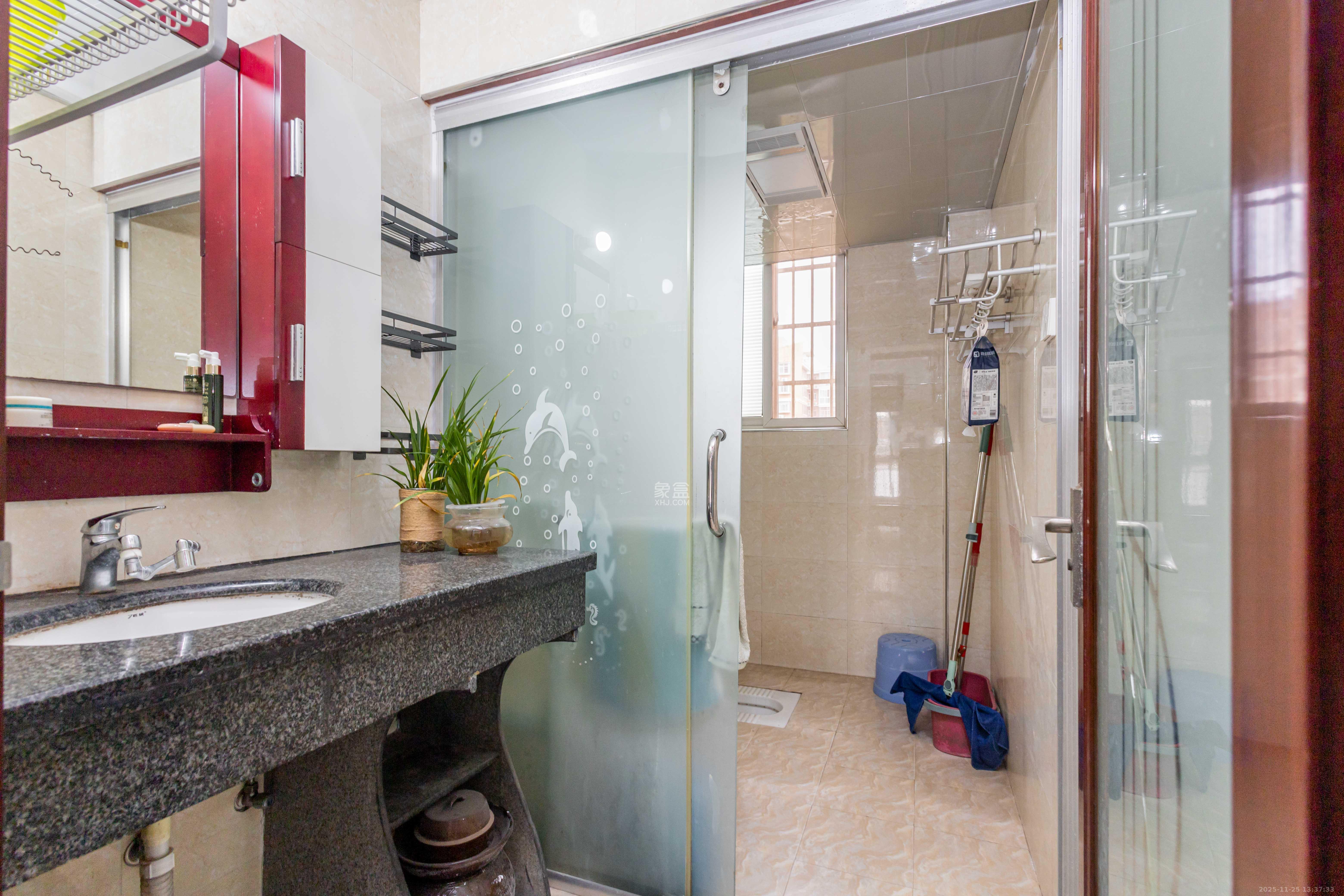 星城国际 3室2厅2卫 63.0万 星城国际 3室2厅2卫 63.0万卫生间