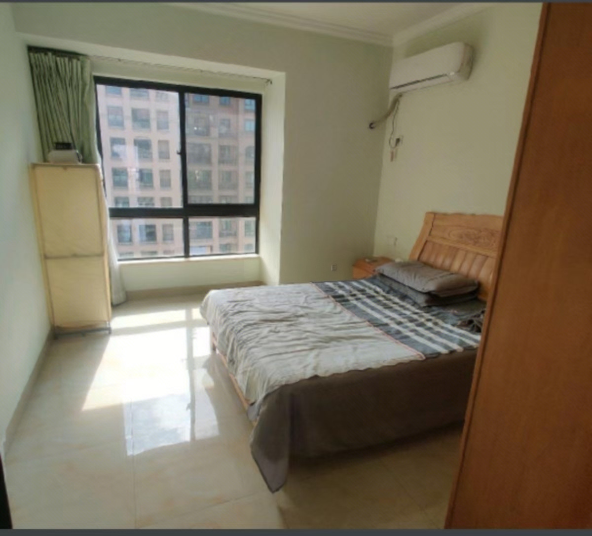 江畔人家  1室1厅1卫    2100.0元/月室内图