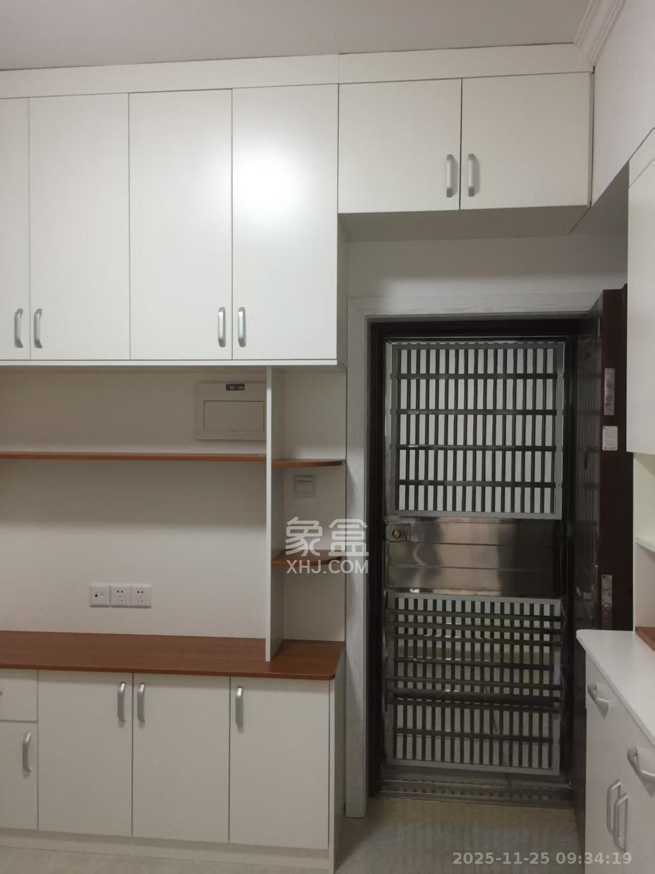 博林云栖  1室1厅1卫    1800.0元/月