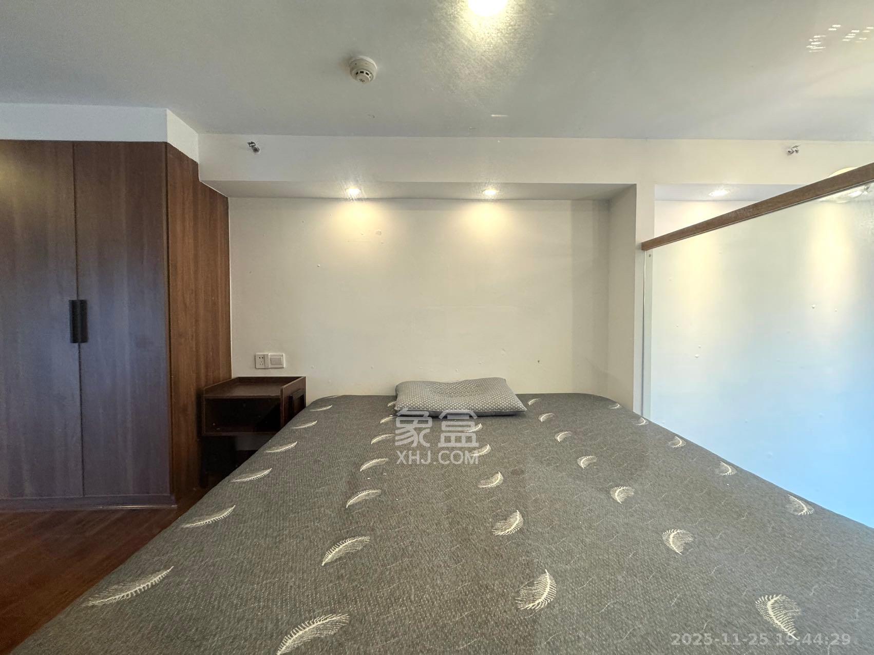 裕天国际商汇中心 1室1厅1卫 1600.0元/月 裕天国际商汇中心 1室1厅1卫 1600.0元/月室内图