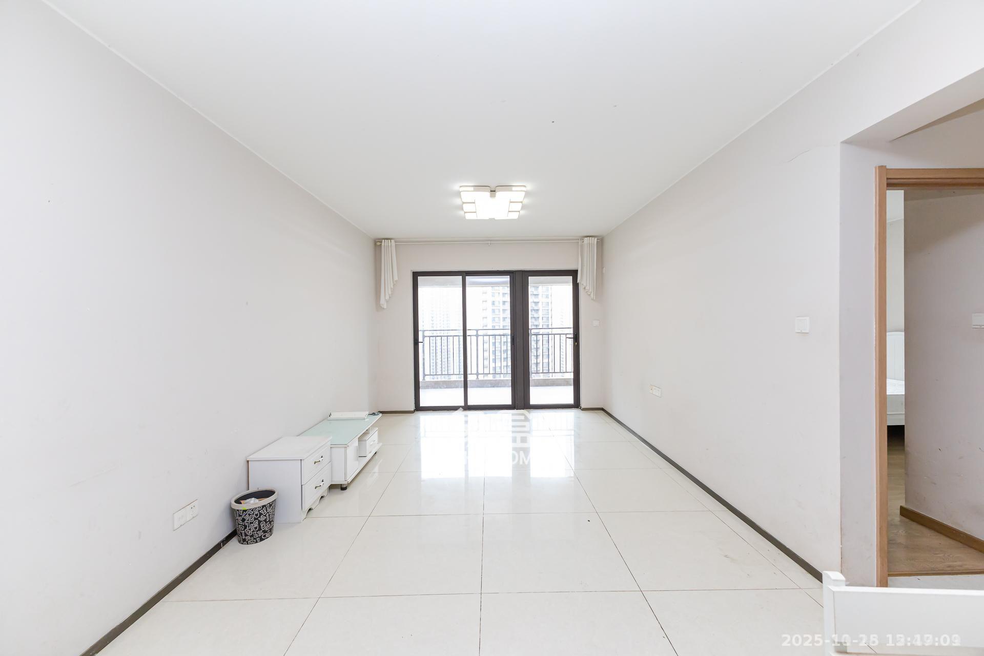 时代倾城二期  2室2厅1卫    1600.0元/月室内图