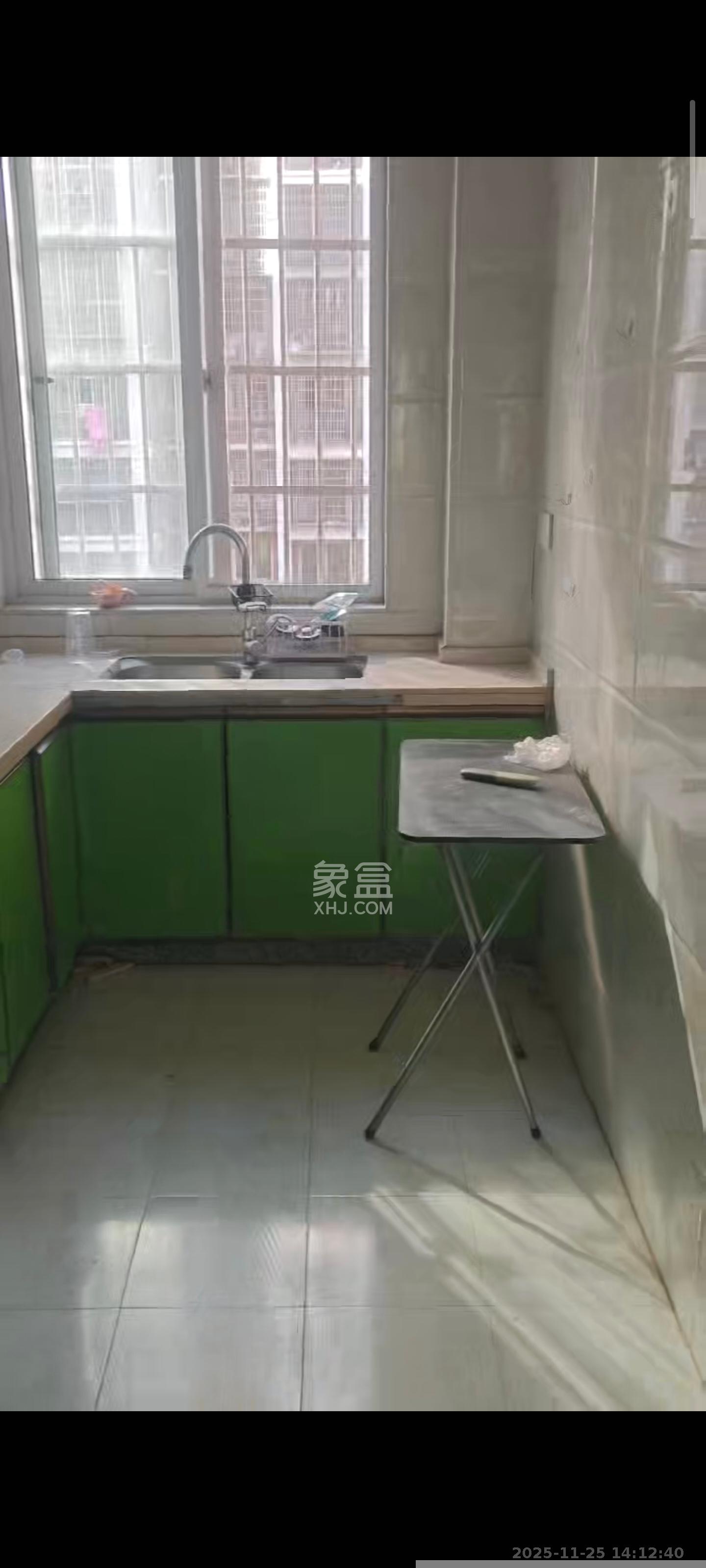 和润园一、二期  3室1厅1卫    2000.0元/月室内图