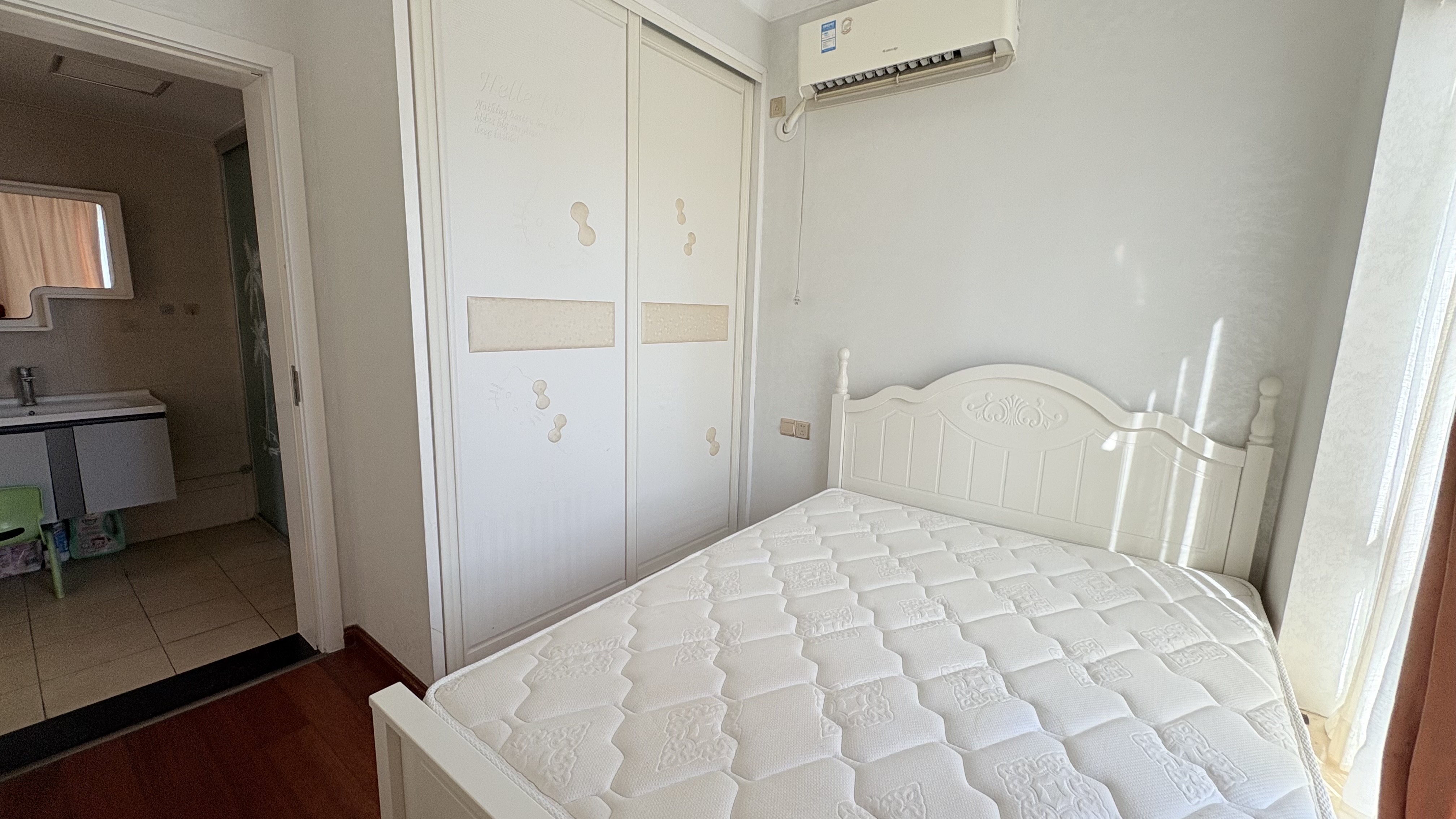 檀香山 3室2厅1卫 58.8万 檀香山 3室2厅1卫 58.8万客厅