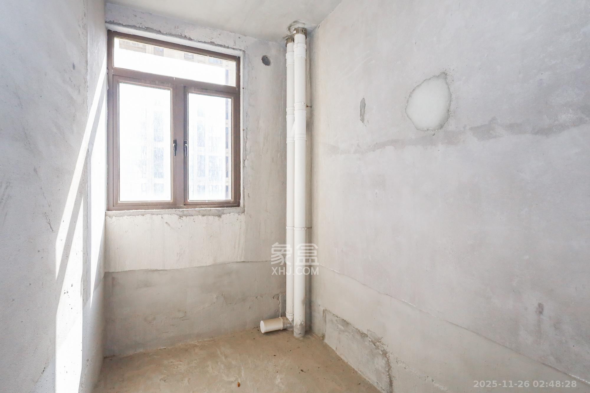 南山雍江汇(滨江国际新城) 4室2厅2卫 220.0万 南山雍江汇(滨江国际新城) 4室2厅2卫 220.0万卫生间