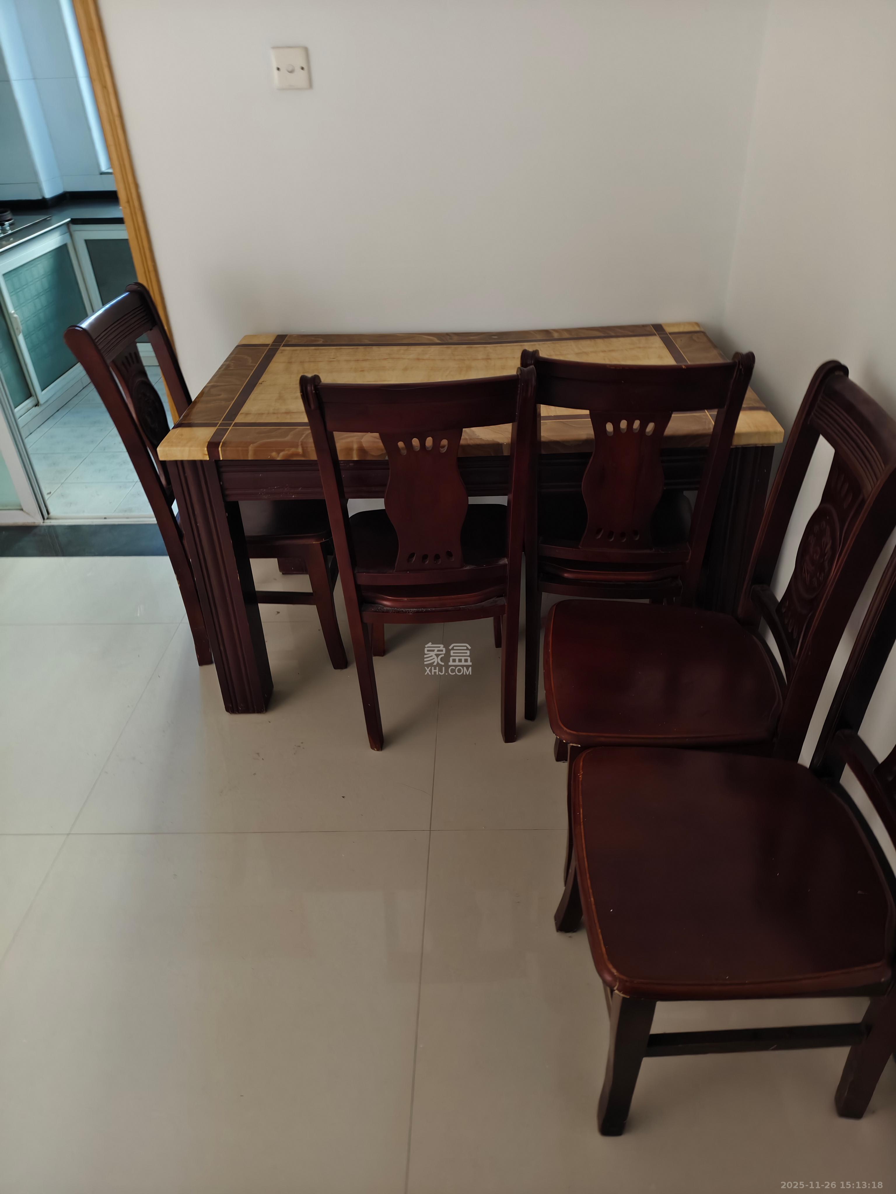 金桂小区一期 3室1厅1卫 1800.0元/月 金桂小区一期 3室1厅1卫 1800.0元/月室内图