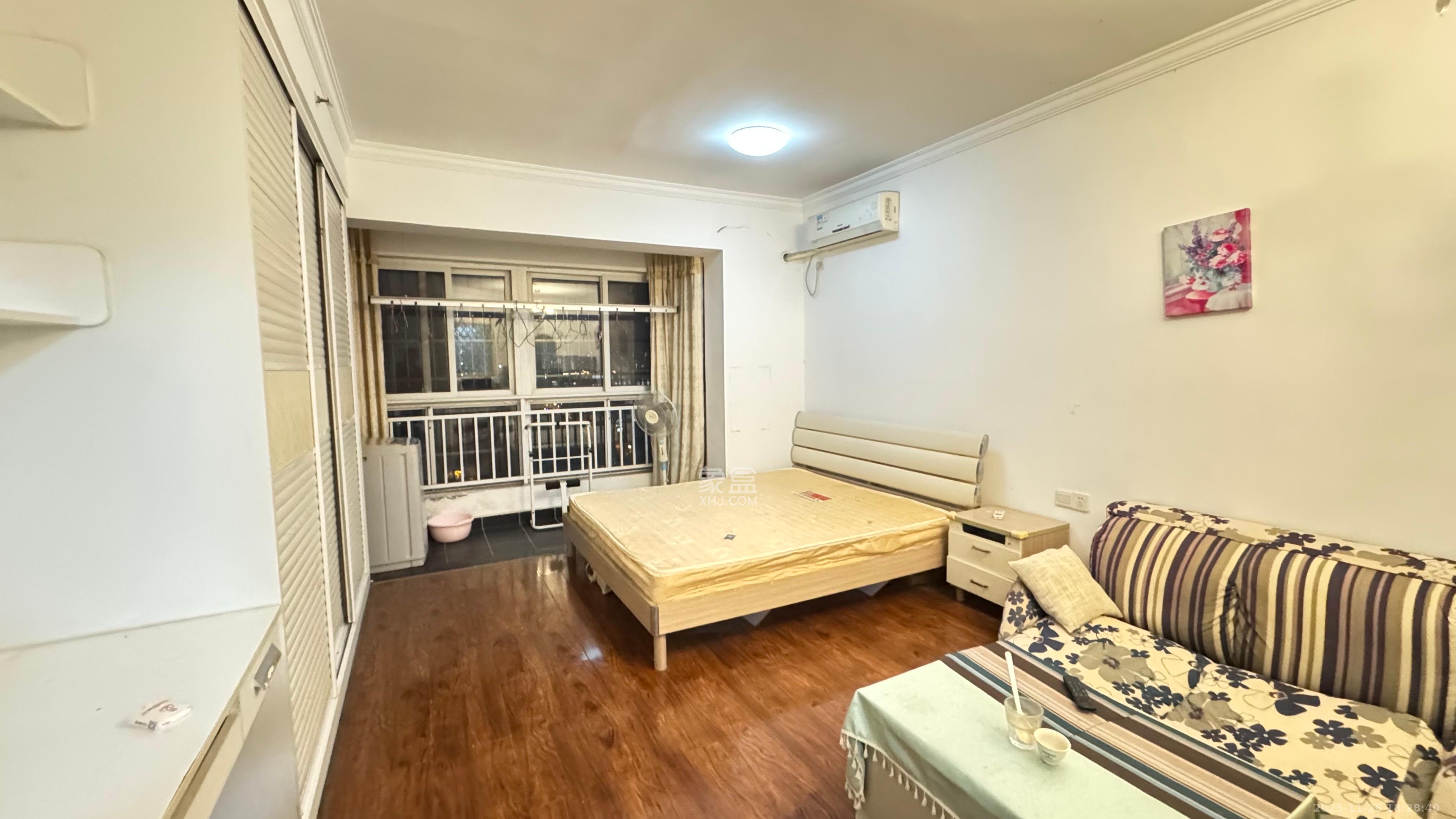 时代星城  1室1厅1卫    1000.0元/月