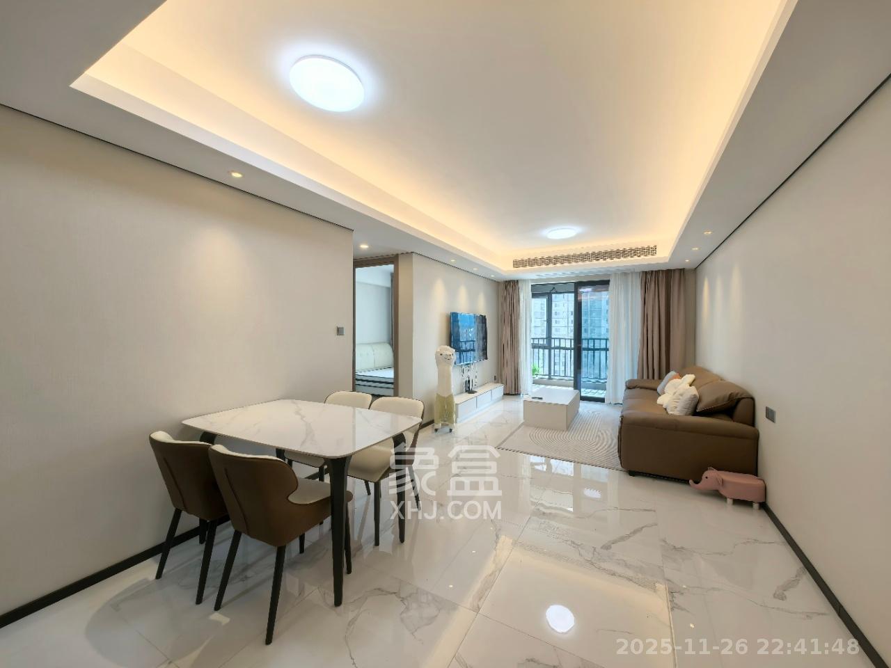 中海麓山境南区 3室2厅2卫 2800.0元/月 中海麓山境南区 3室2厅2卫 2800.0元/月室内图