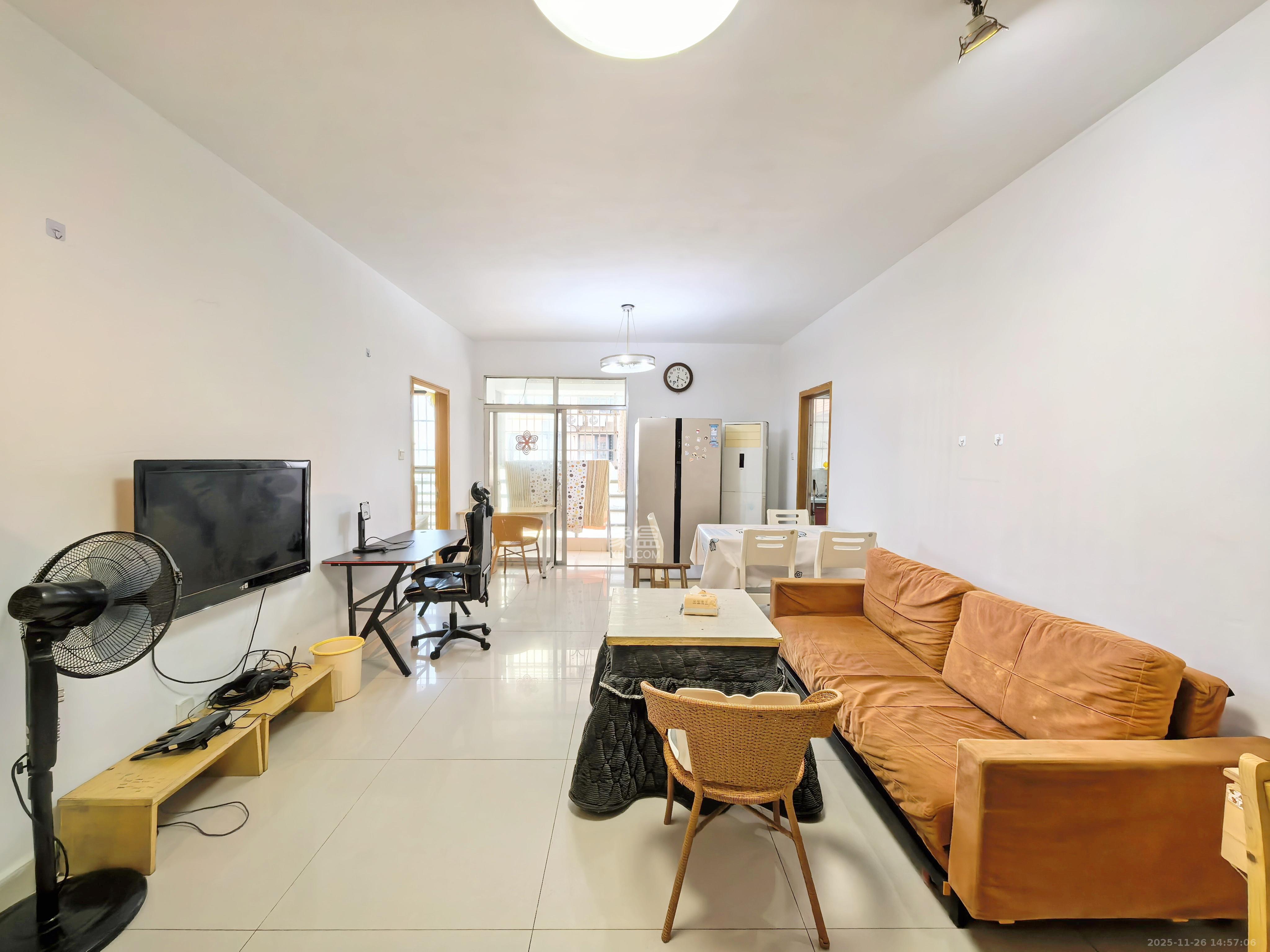 华菱新城地标  2室2厅1卫    1800.0元/月