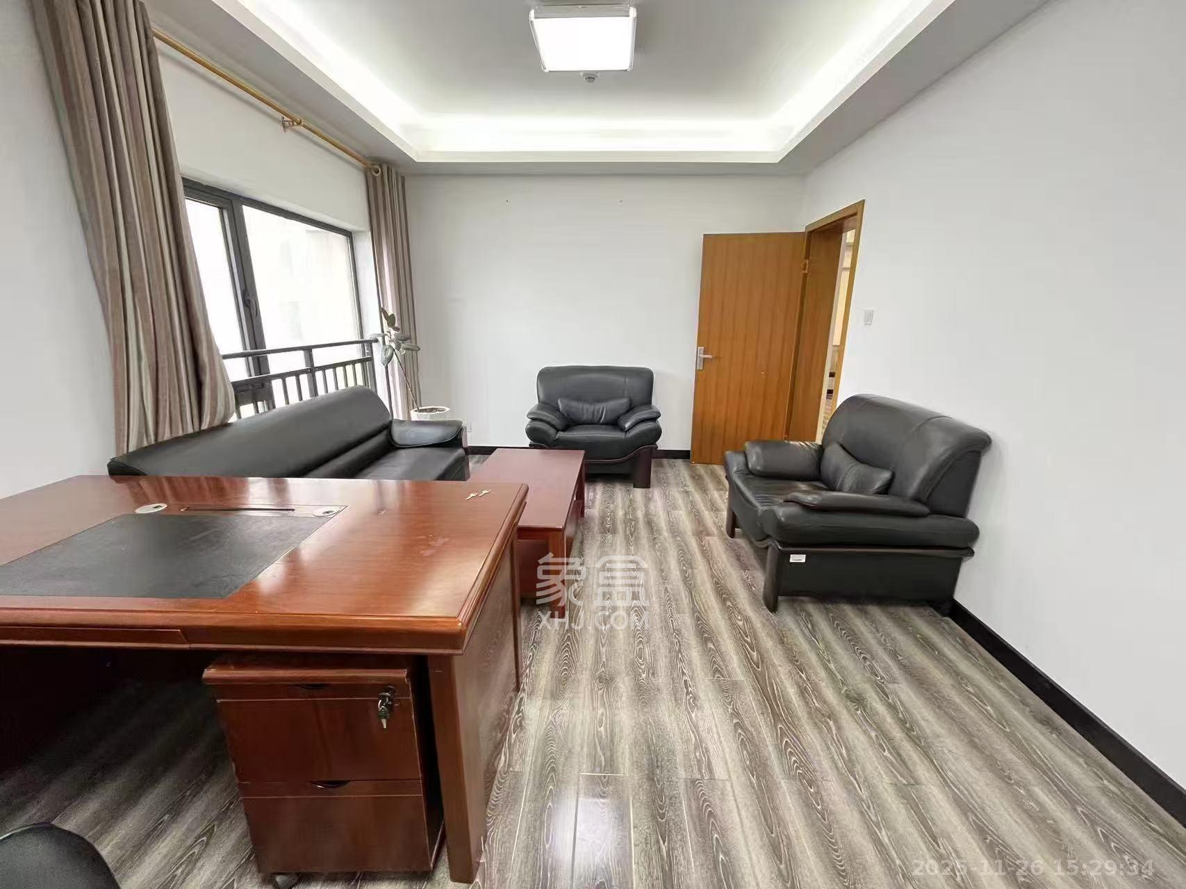 星大峰汇商务楼 1室1厅1卫 5500.0元/月 星大峰汇商务楼 1室1厅1卫 5500.0元/月室内图