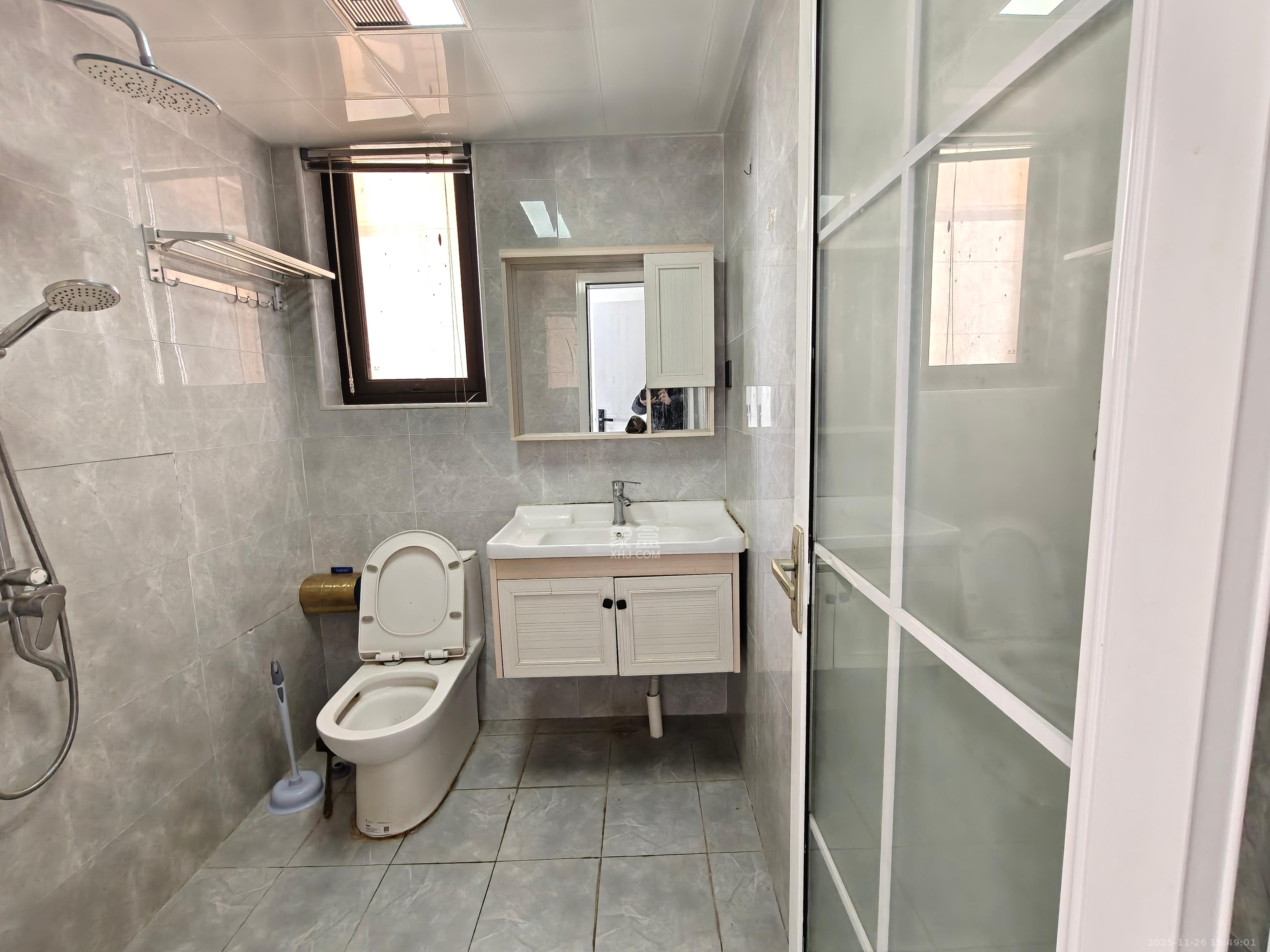 明昇壹城(明昇时代广场)二期 3室2厅2卫 2800.0元/月 明昇壹城(明昇时代广场)二期 3室2厅2卫 2800.0元/月室内图