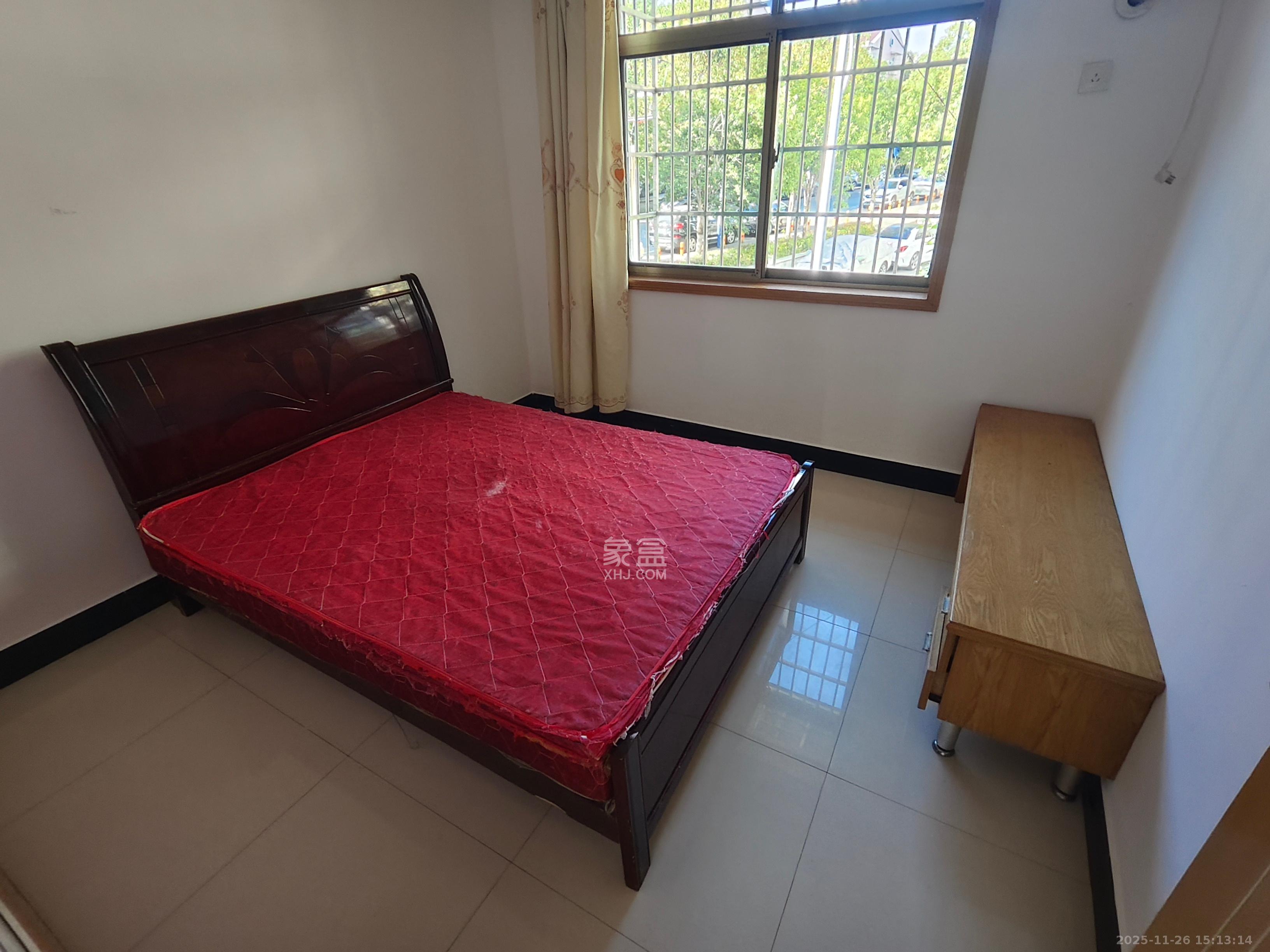 金桂小区一期 3室1厅1卫 1800.0元/月 金桂小区一期 3室1厅1卫 1800.0元/月室内图