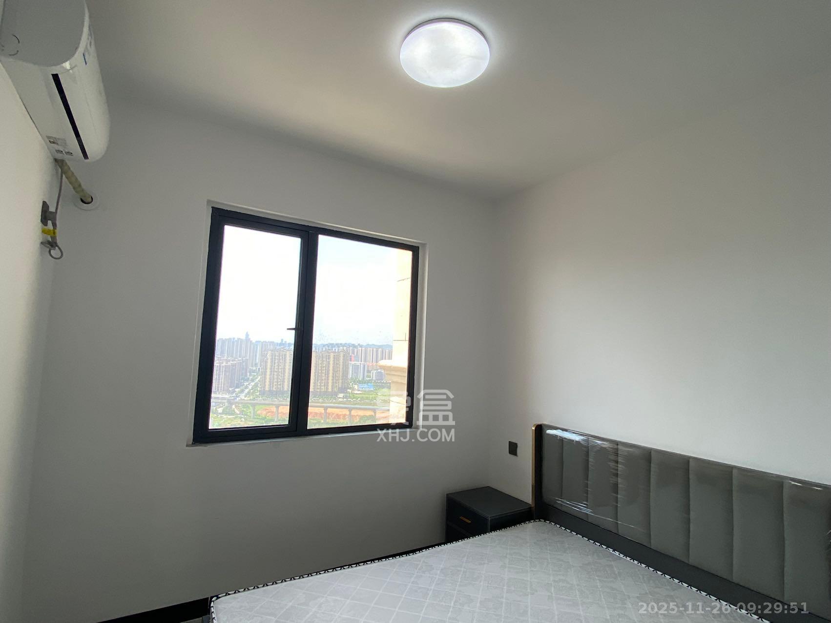 荣盛岳麓峰景 3室2厅2卫 2200.0元/月 荣盛岳麓峰景 3室2厅2卫 2200.0元/月室内图