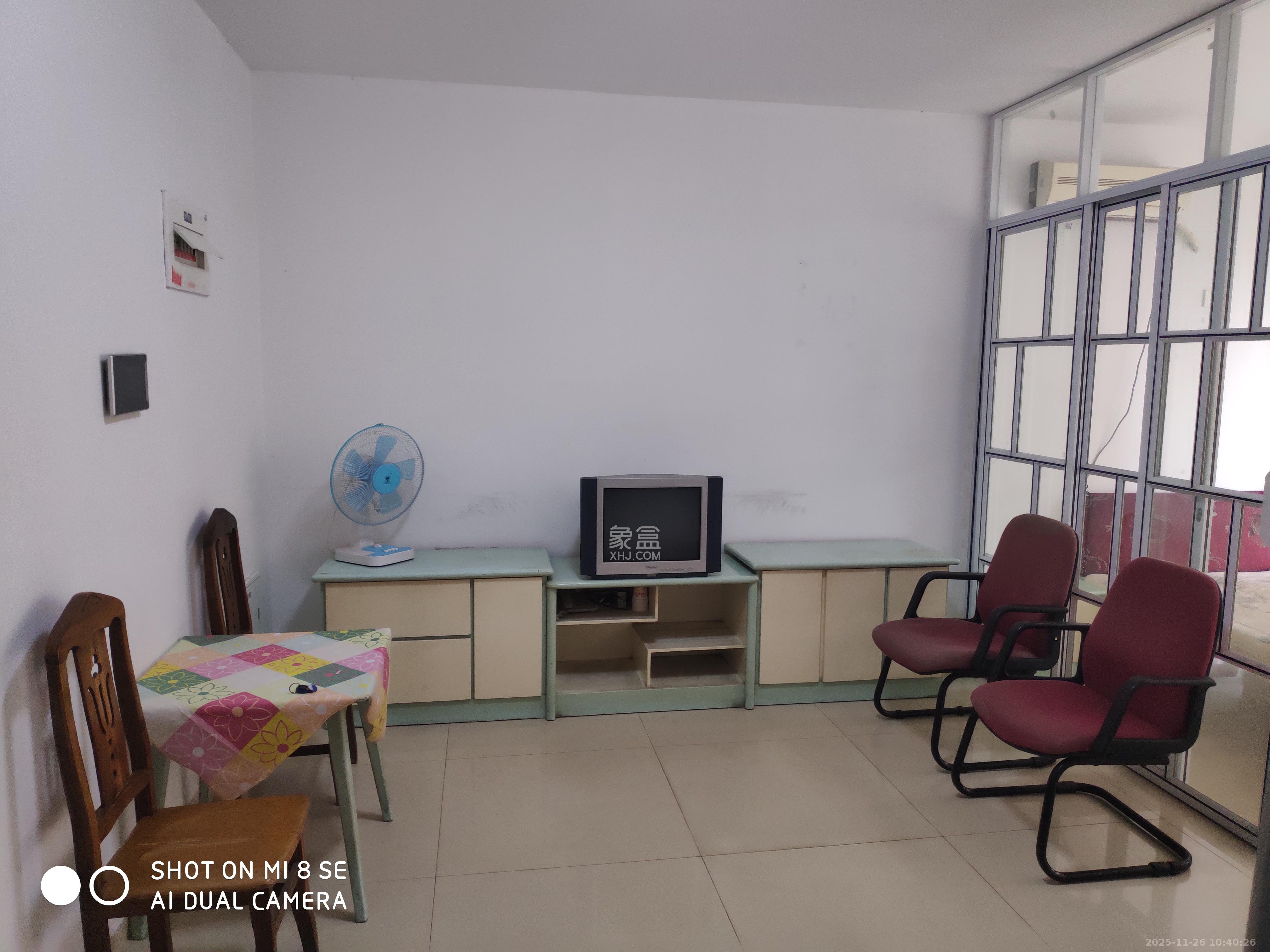 长城雅苑 2室1厅1卫 1700.0元/月 长城雅苑 2室1厅1卫 1700.0元/月室内图