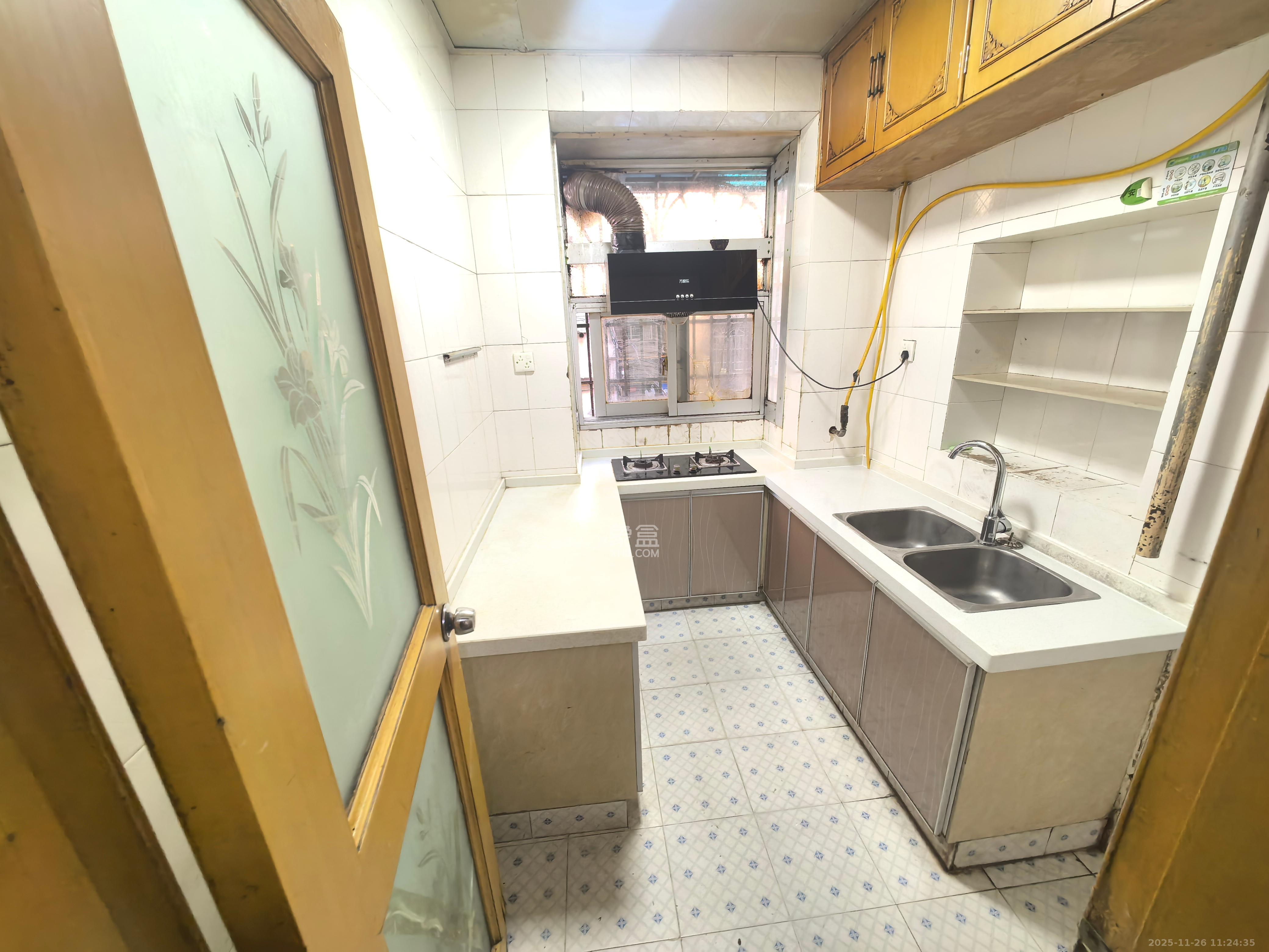 福乐凯公寓 3室2厅2卫 3600.0元/月 福乐凯公寓 3室2厅2卫 3600.0元/月室内图