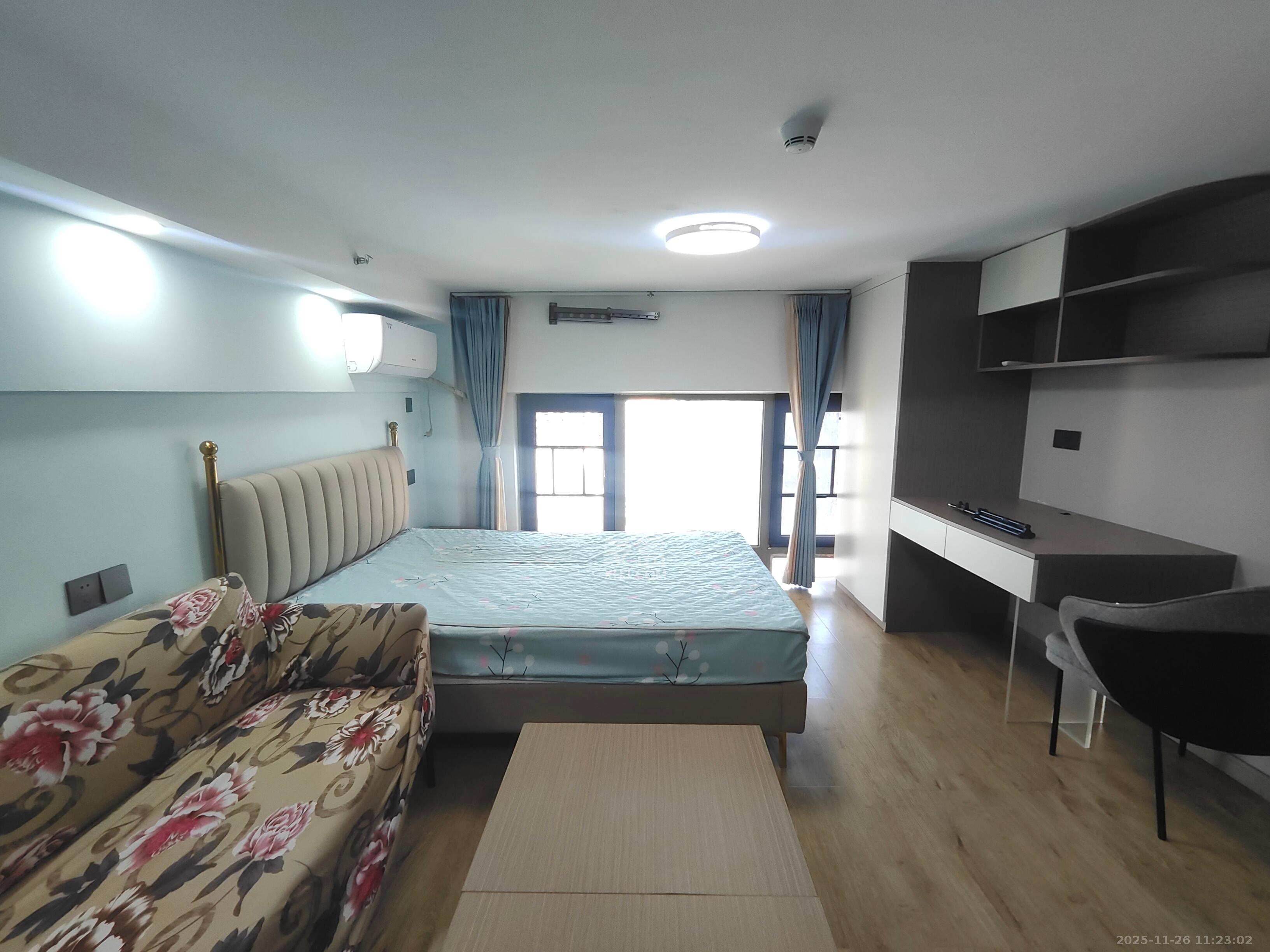 梅溪湖金茂湾  1室1厅1卫    1300.0元/月