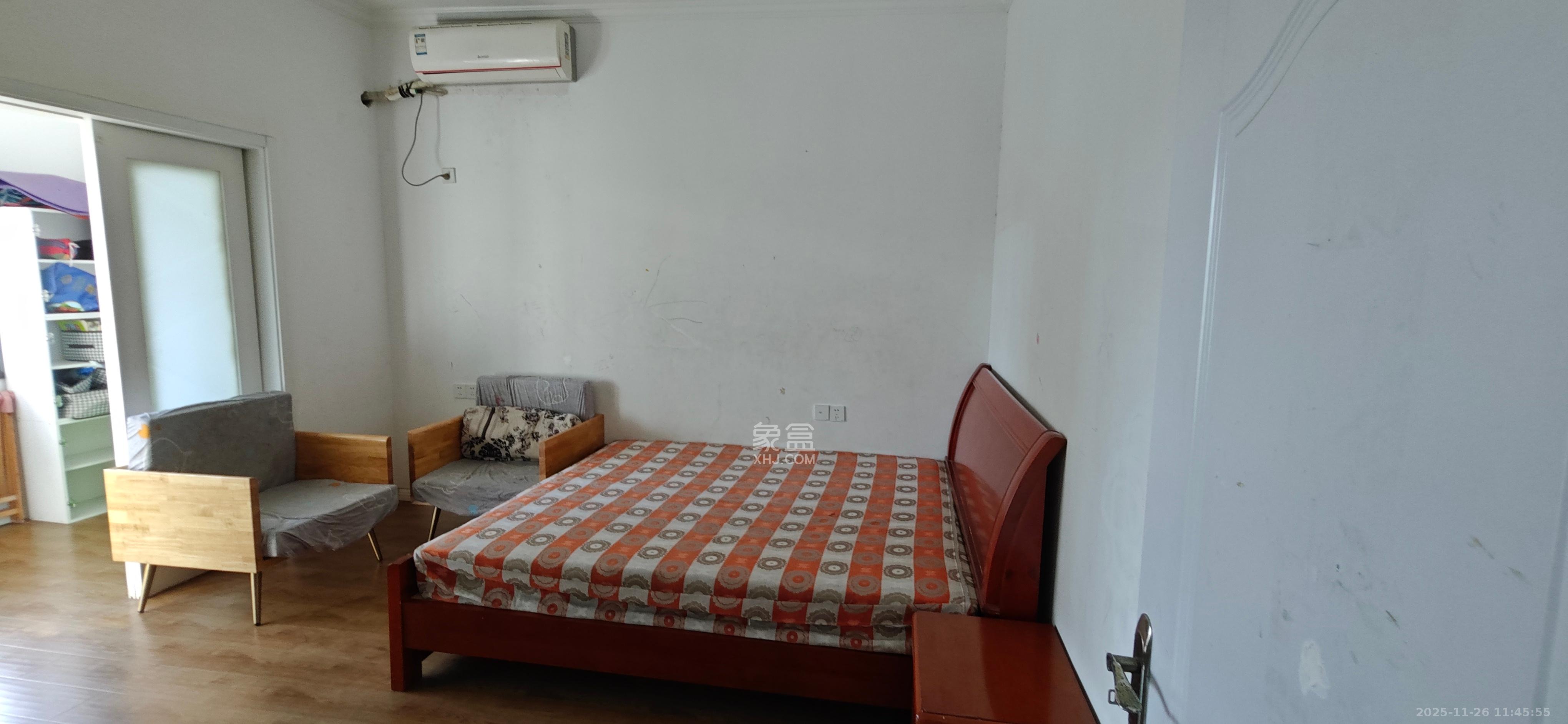 湘华公寓  2室2厅1卫    1800.0元/月室内图